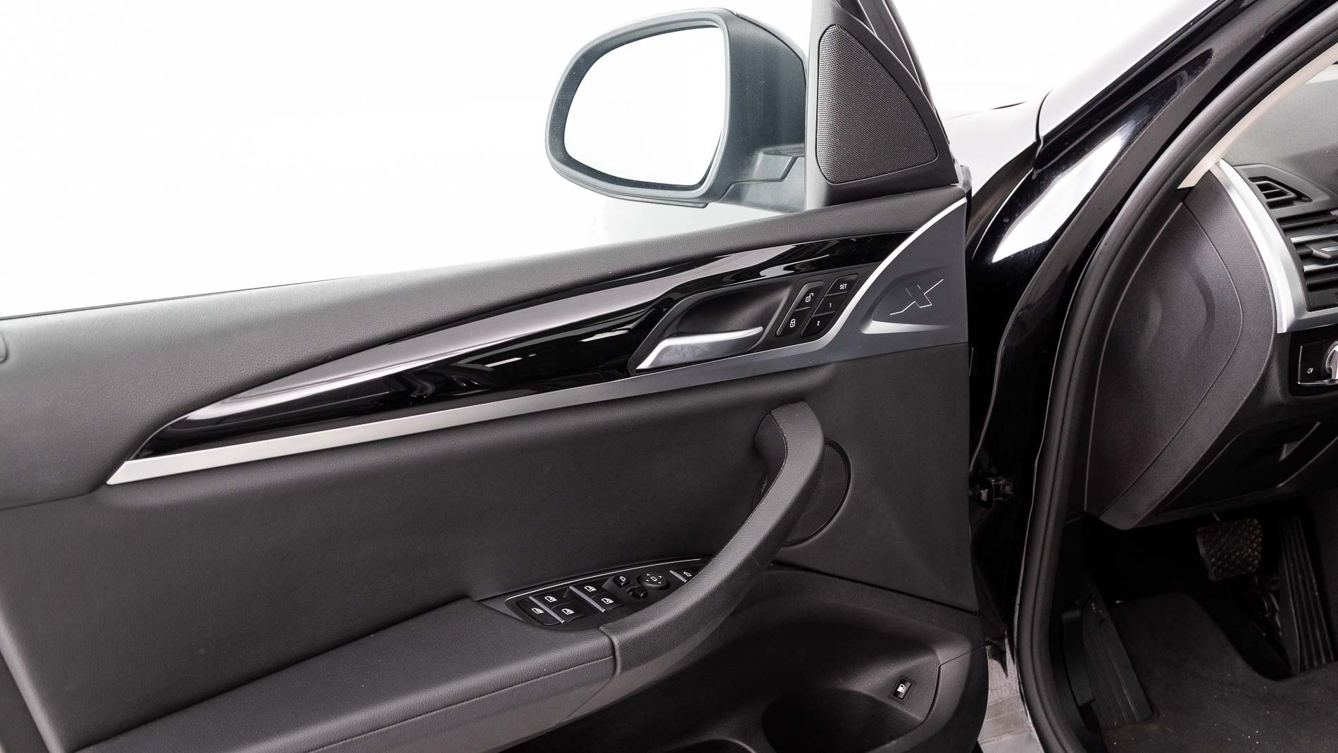 bmw x3 x line 30E XDRIVE 292 CA 2022 saphirschwarz 25