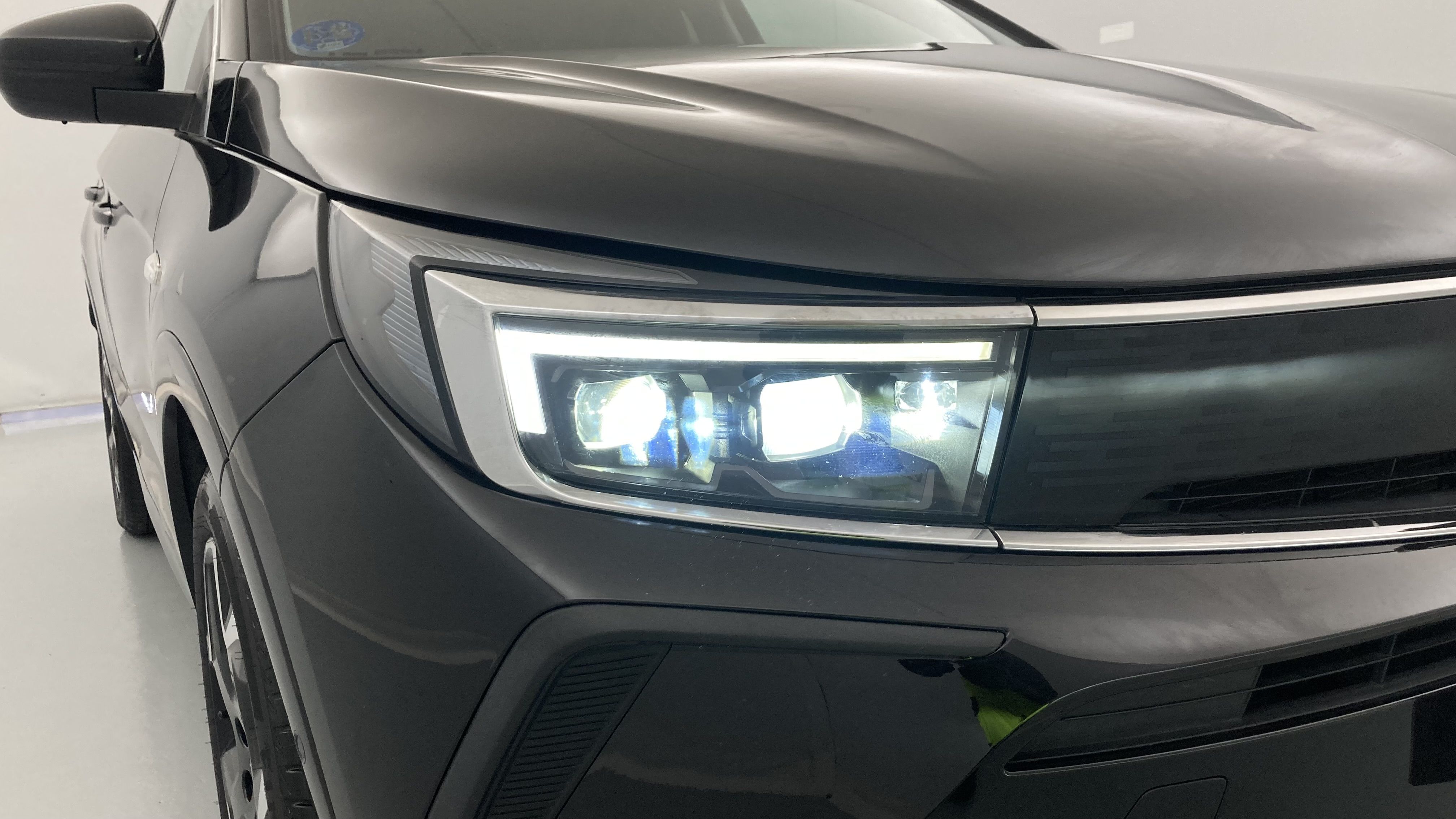 opel grandland ultimate 1.6 PHEV 300 AT 2022 negro krakatoa 14