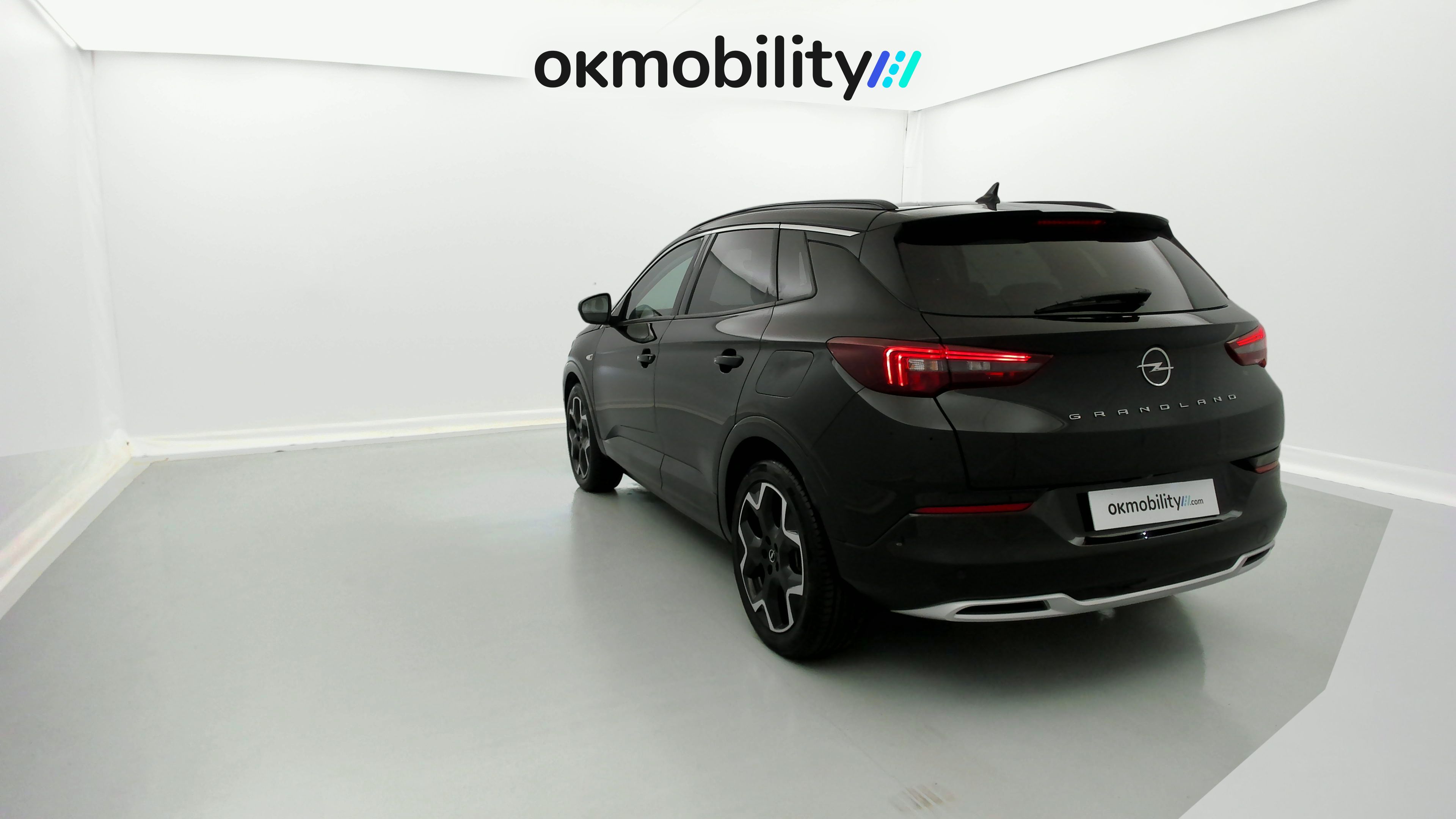 opel grandland ultimate 1.6 PHEV 300 AT 2022 negro krakatoa 9