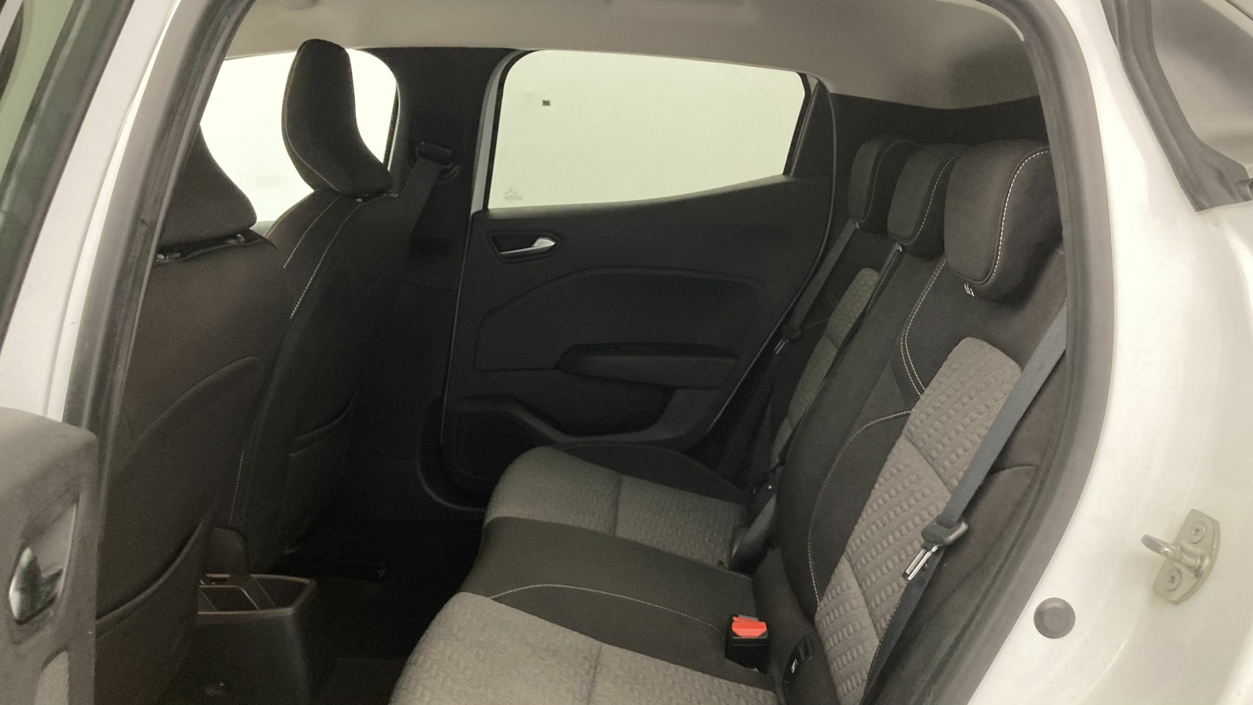 renault clio evolution 1.0 TCE 90 2023 blanco glaciar 21