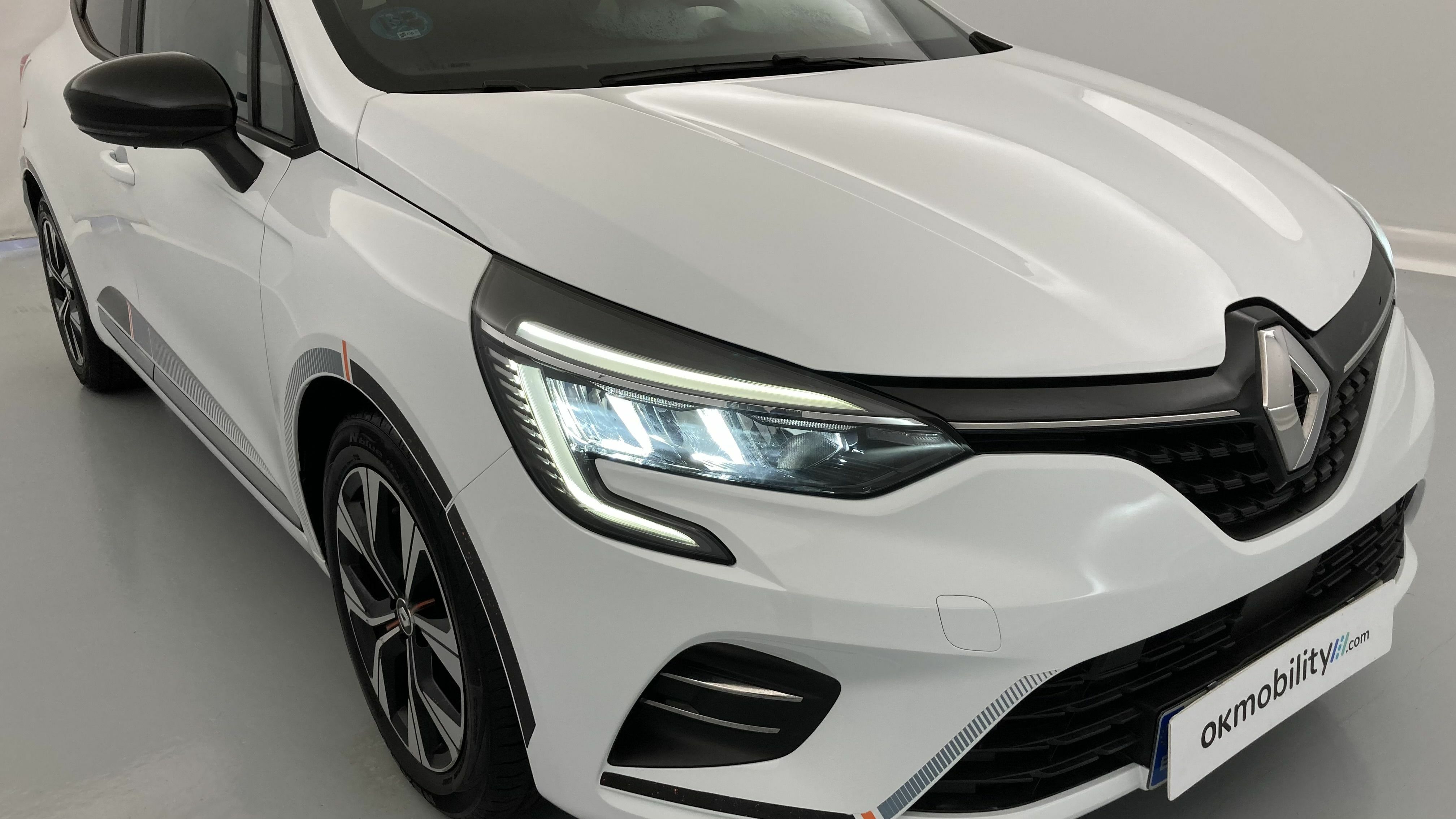 renault clio evolution 1.0 TCE 90 2023 blanco glaciar 29