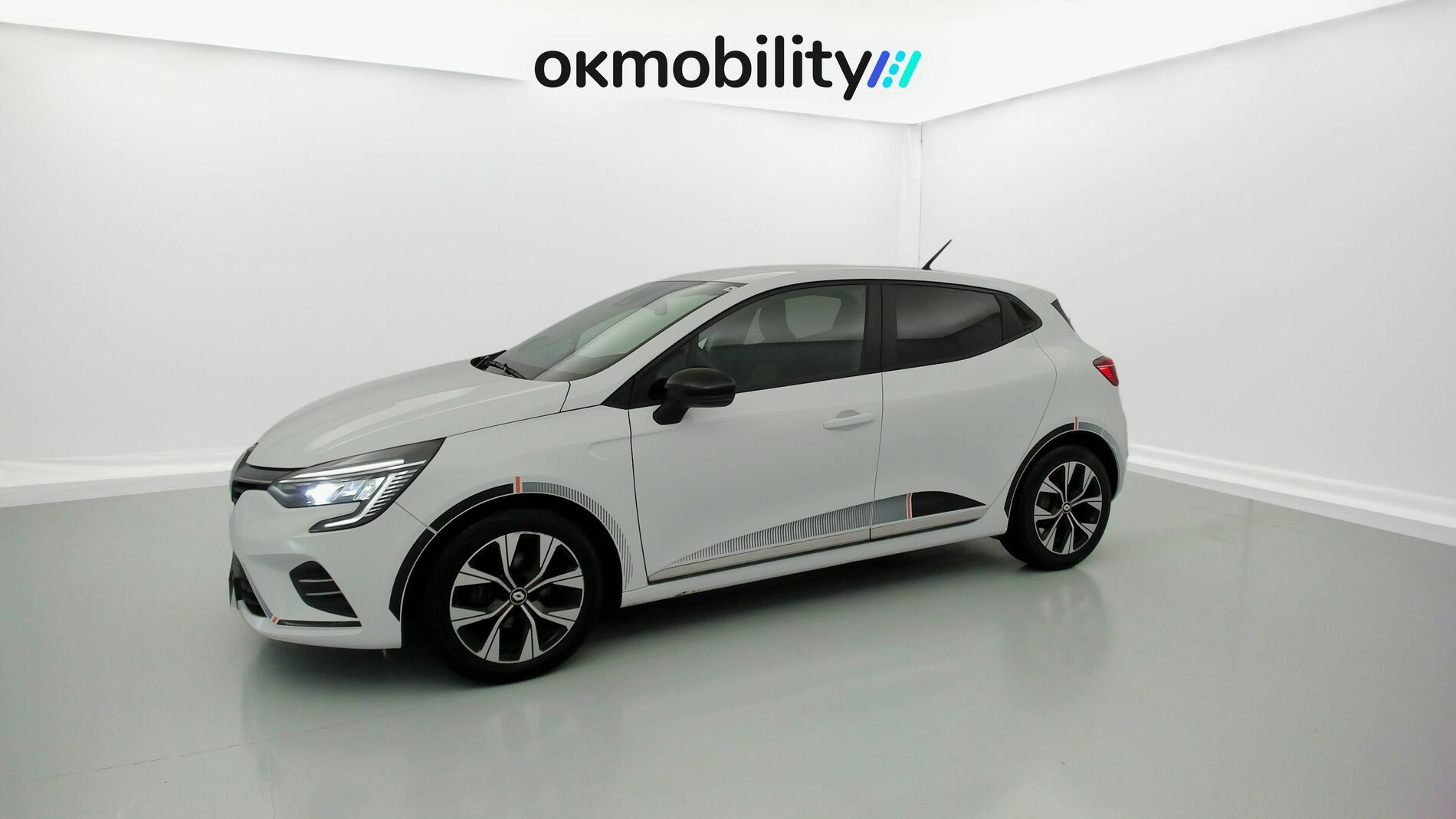 renault clio evolution 1.0 TCE 90 2023 blanco glaciar 5