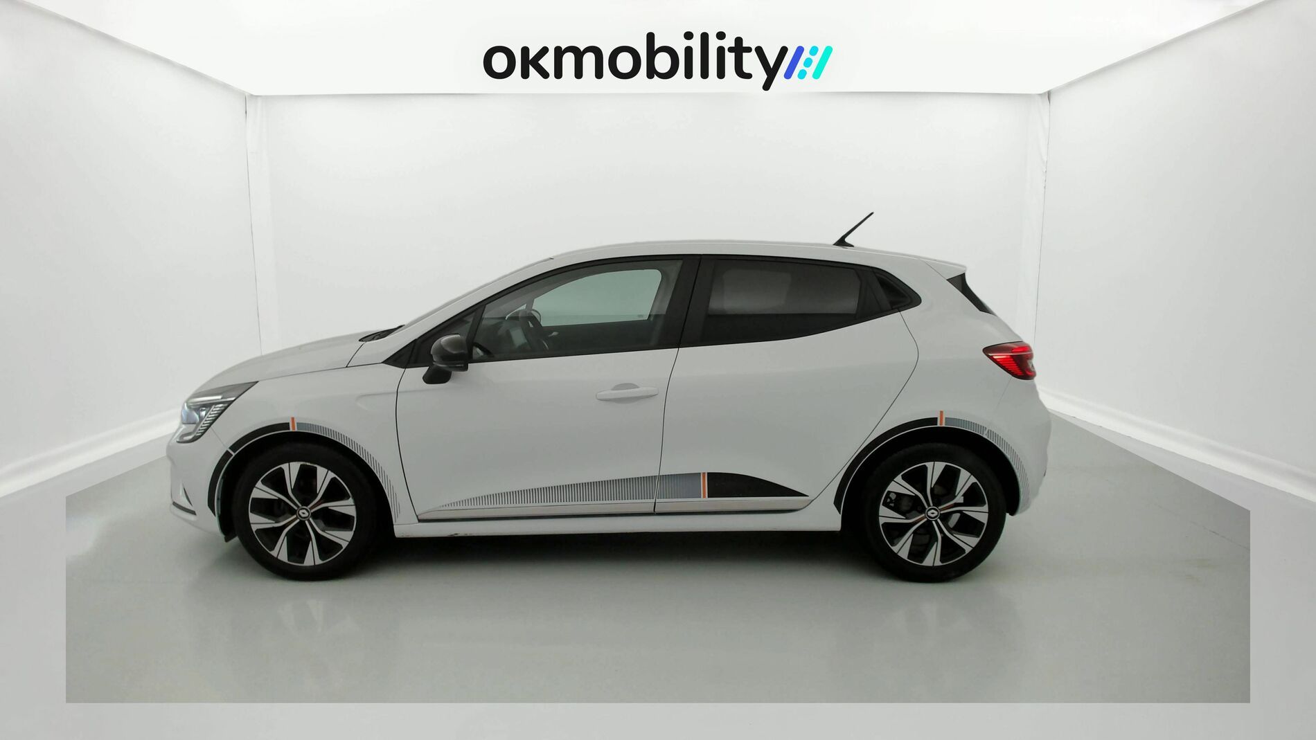 renault clio evolution 1.0 TCE 90 2023 blanco glaciar 7