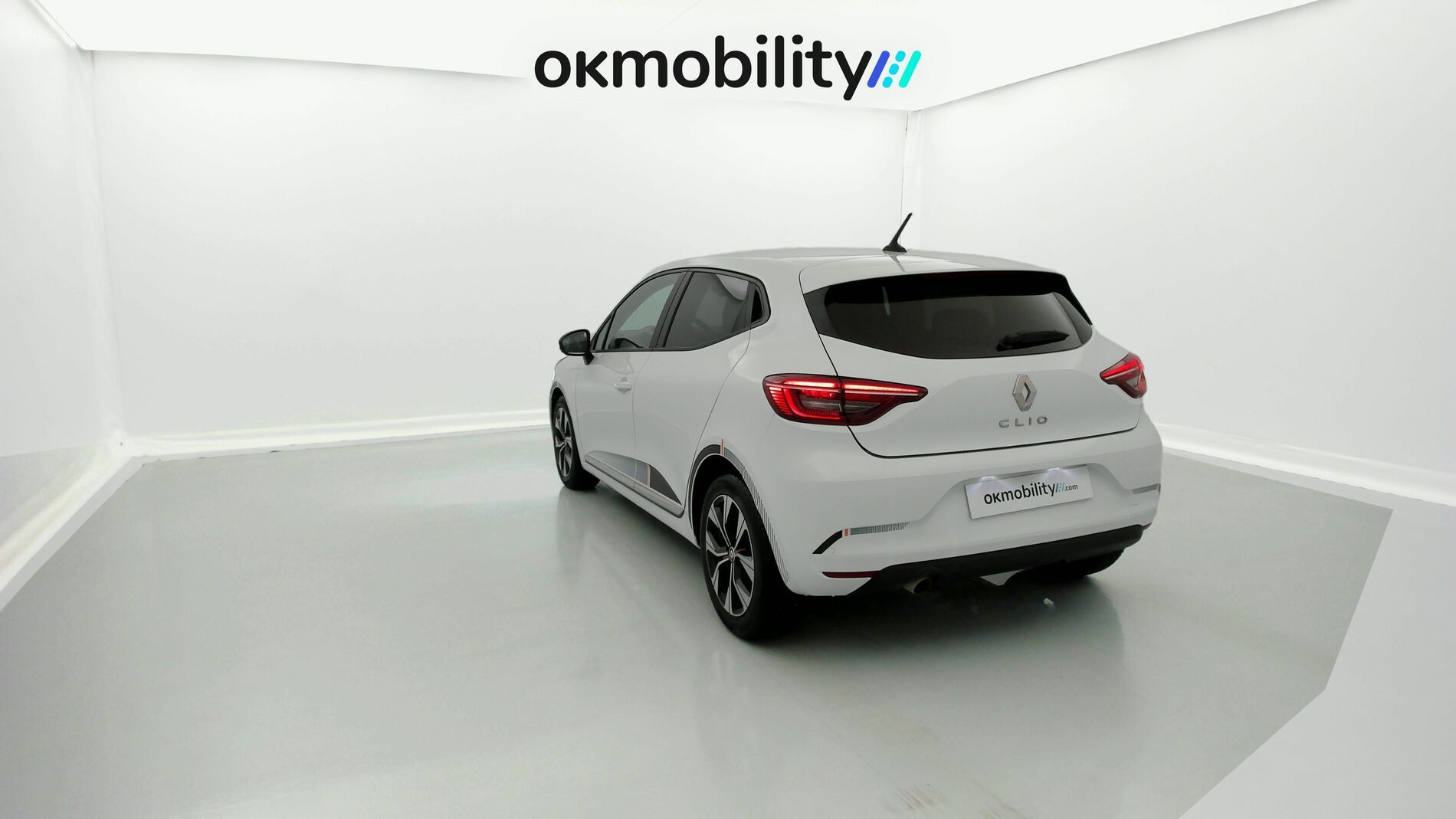 renault clio evolution 1.0 TCE 90 2023 blanco glaciar 9