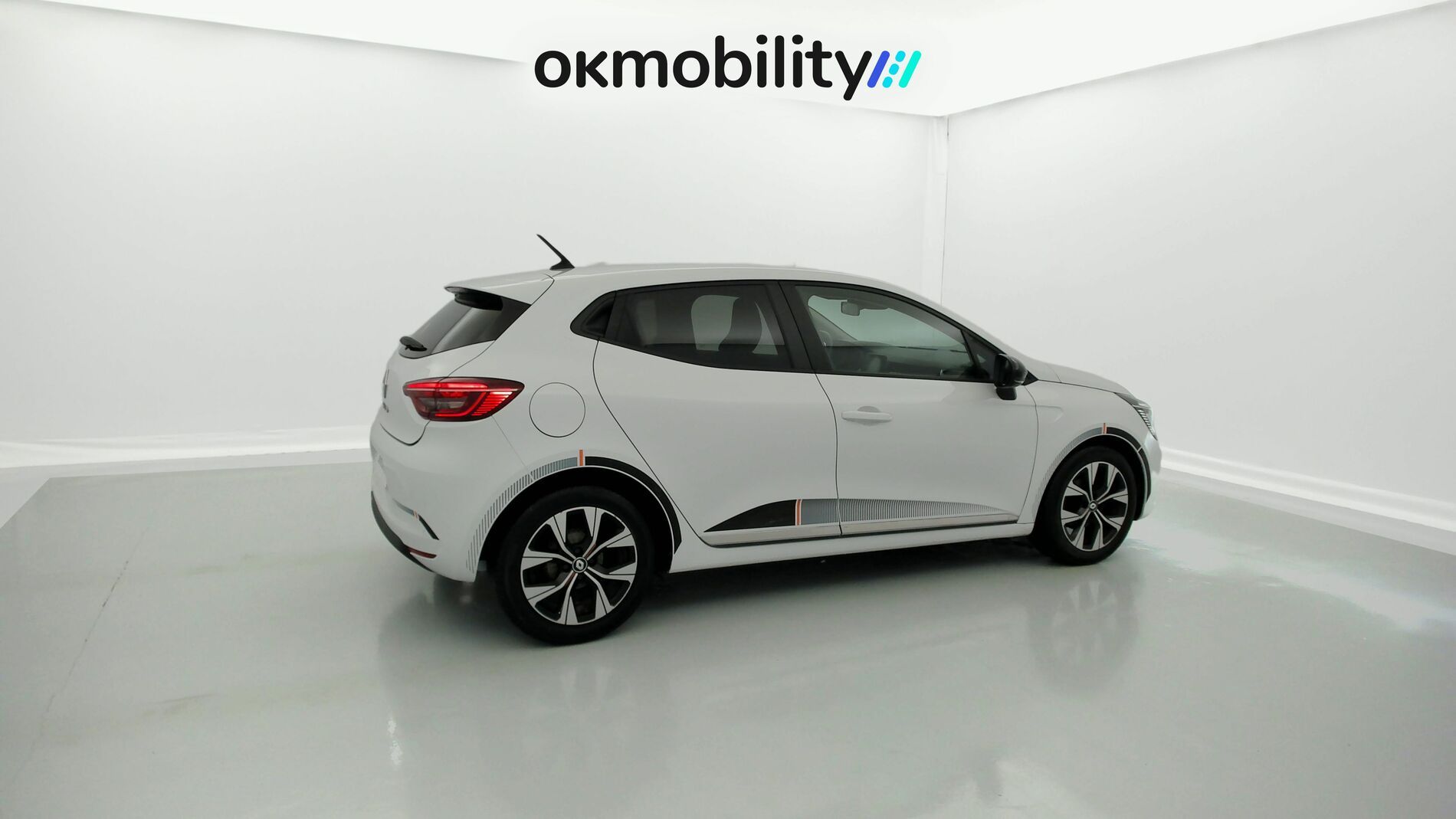 renault clio evolution 1.0 TCE 90 2023 blanco glaciar 12