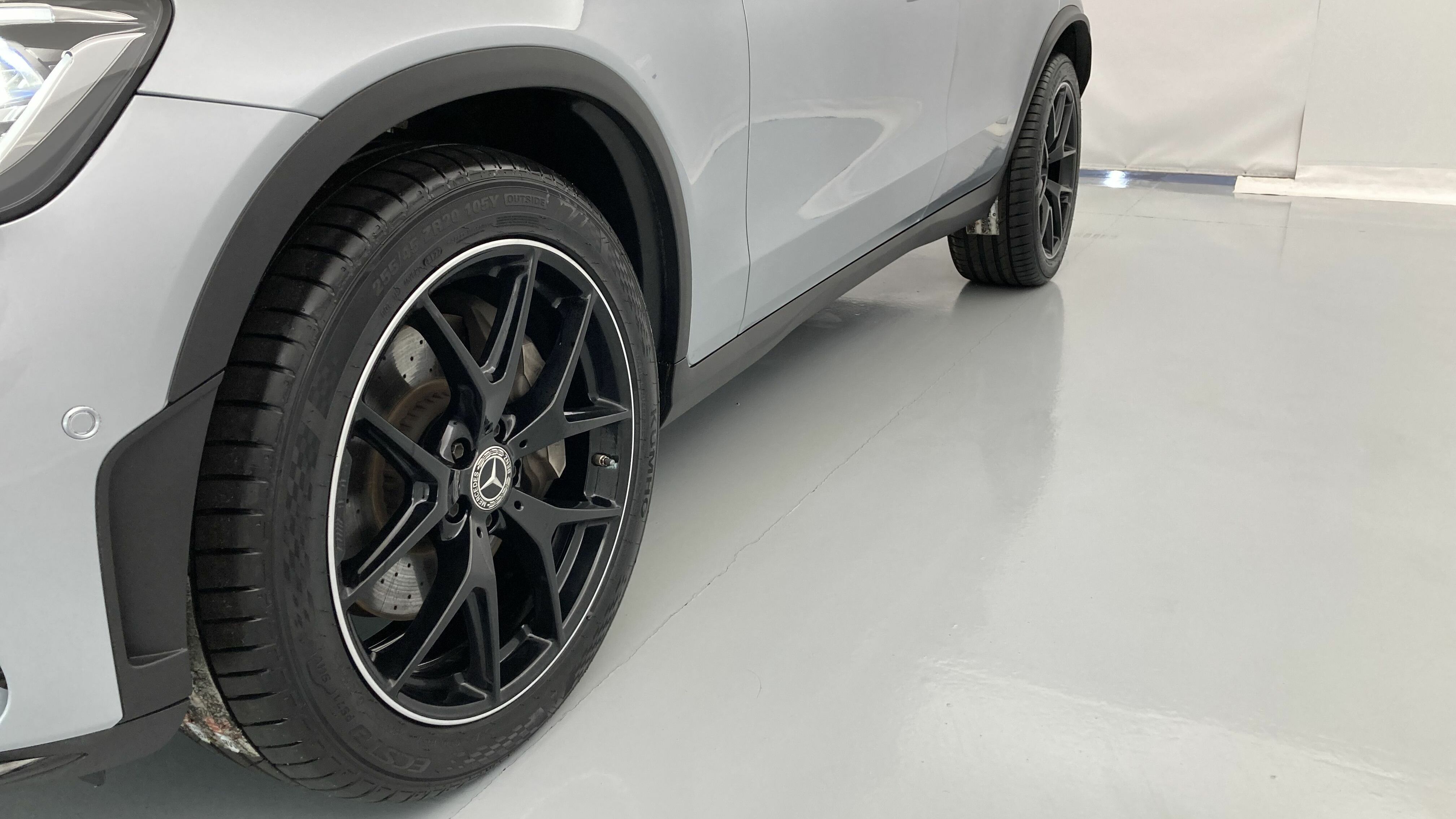 mercedes benz glc amg line plus 300D 245 DCT 4MATIC 2022 plata hightech 27