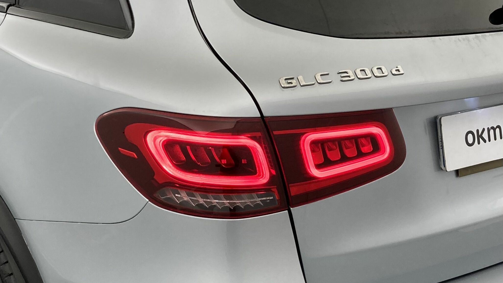 mercedes benz glc amg line plus 300D 245 DCT 4MATIC 2022 plata hightech 31