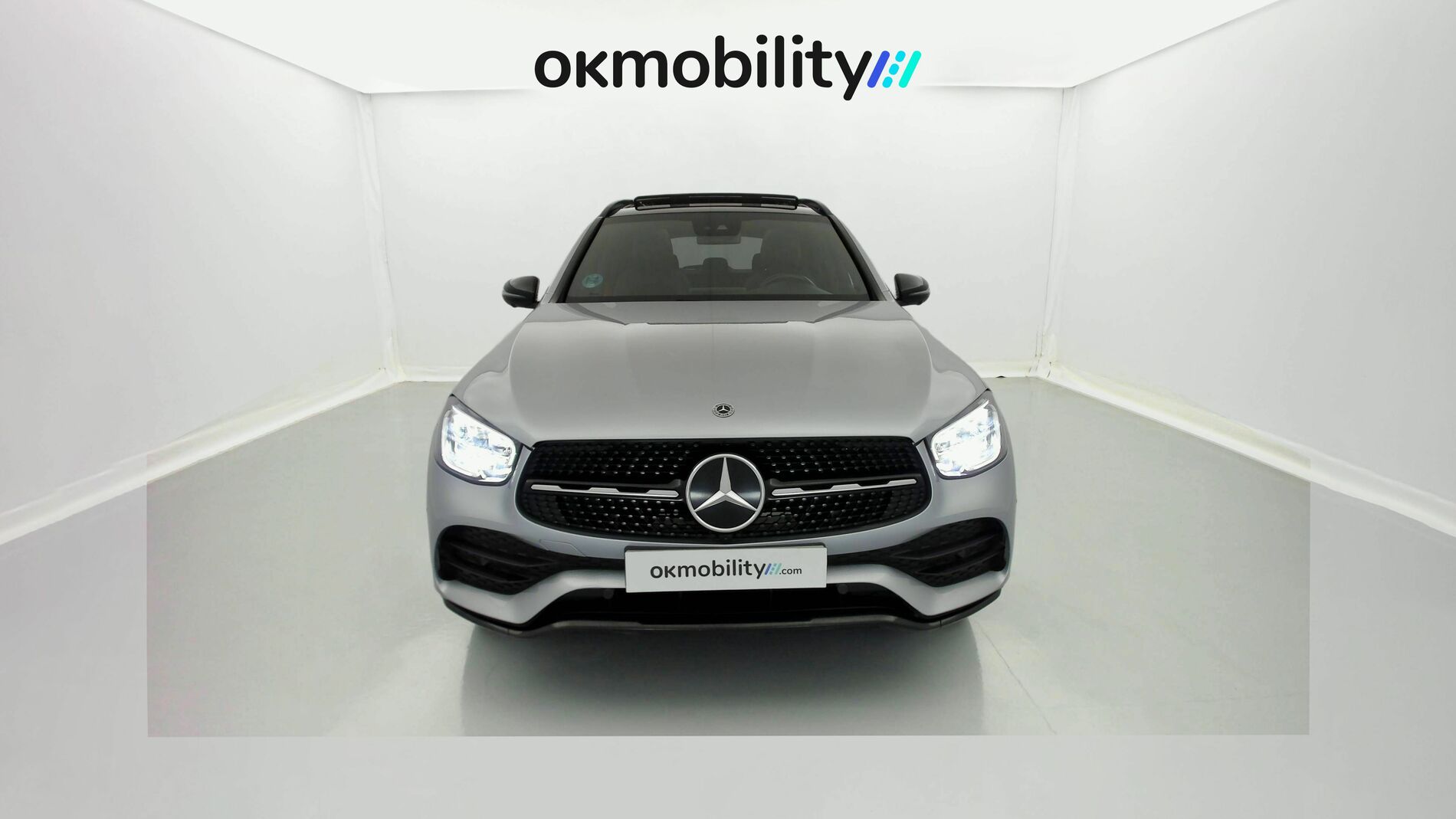 mercedes benz glc amg line plus 300D 245 DCT 4MATIC 2022 plata hightech 4