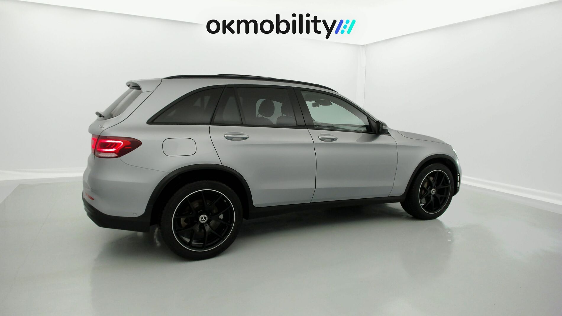 mercedes benz glc amg line plus 300D 245 DCT 4MATIC 2022 plata hightech 13