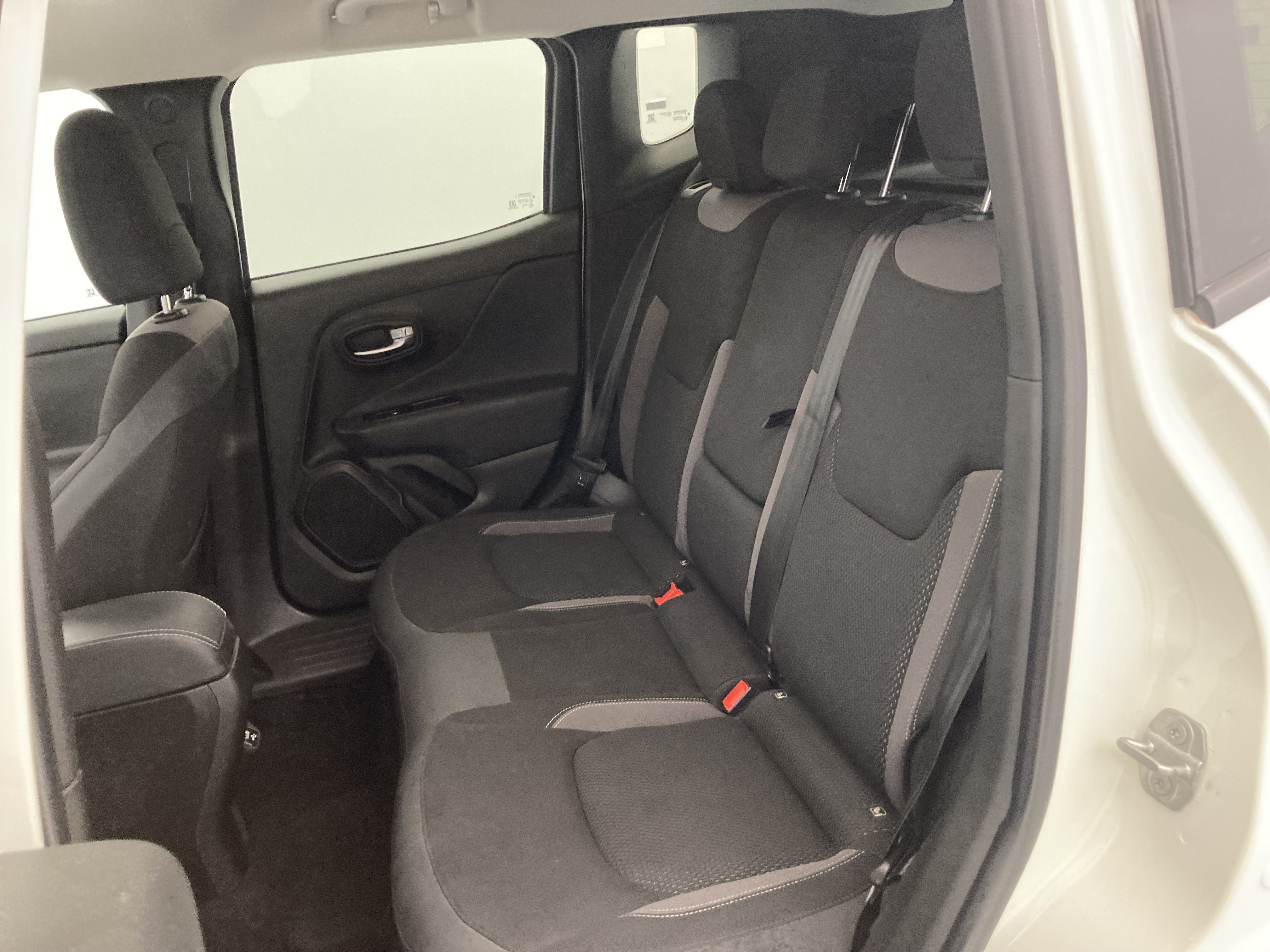 jeep renegade limited 1.6 MULTIJET 130 2022 blanco alpine 26