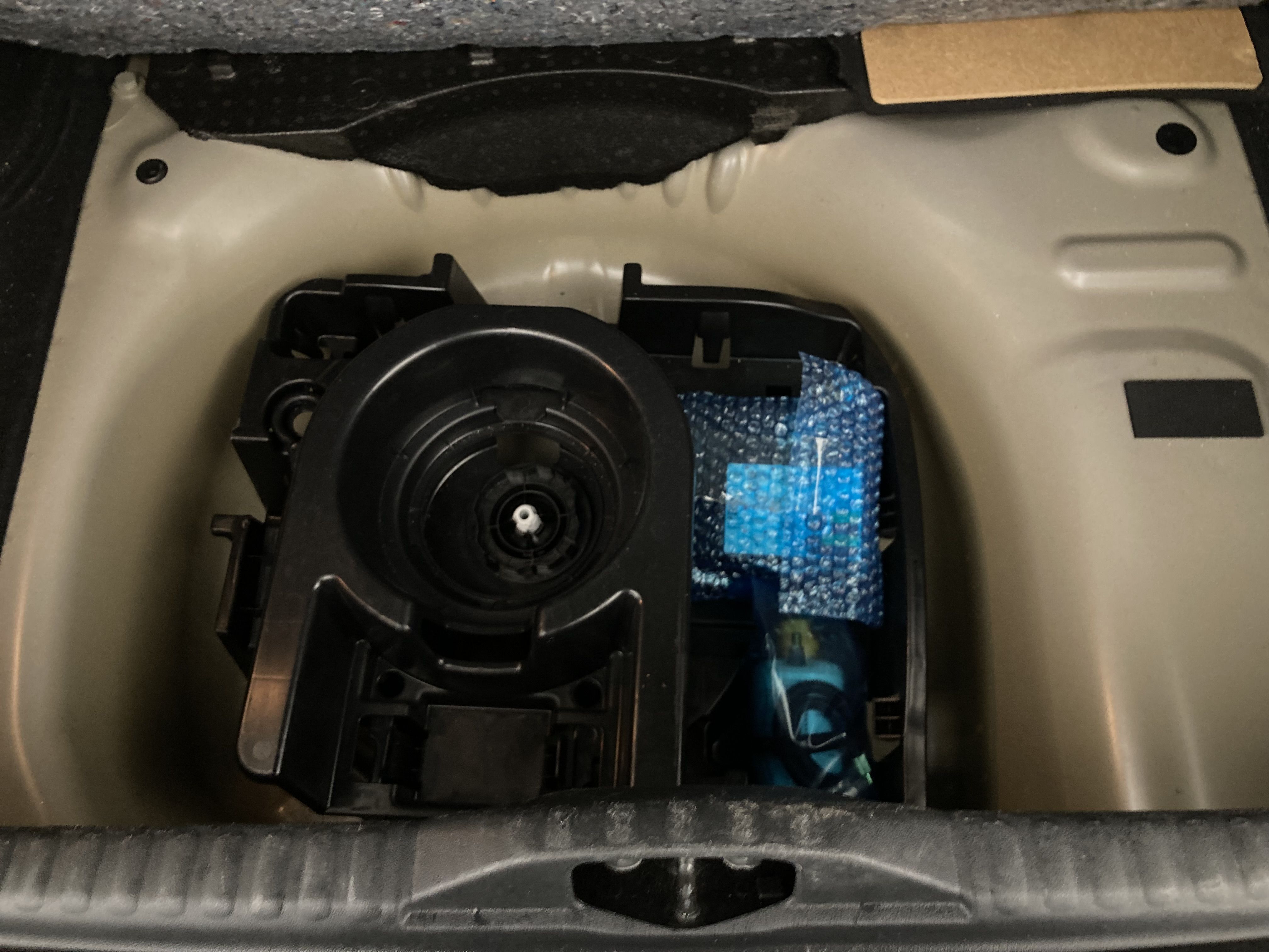 citroen c3 origin max 1.2 PURETECH 83 2024 gris platino / negro 23