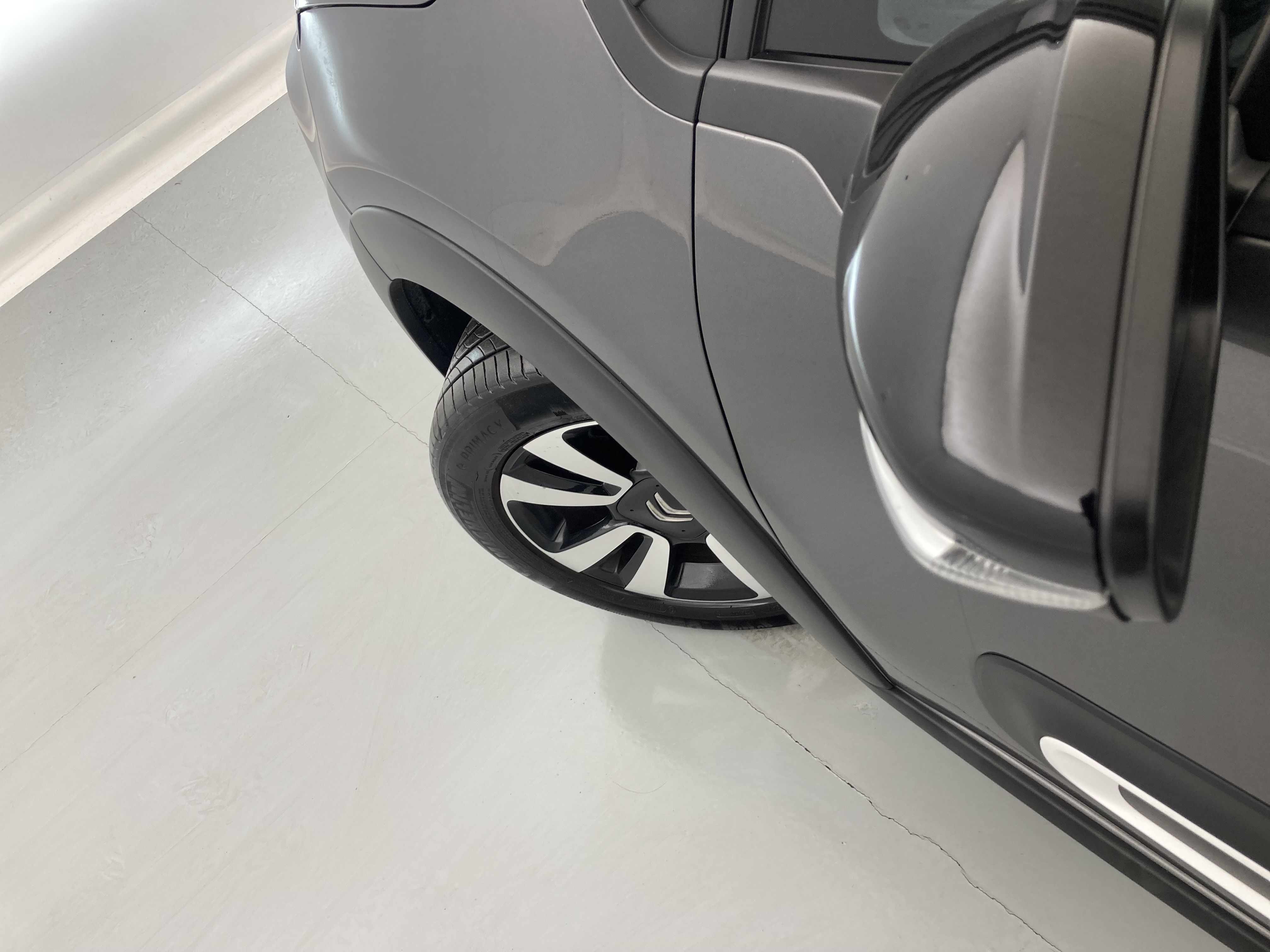 citroen c3 origin max 1.2 PURETECH 83 2024 gris platino / negro 30