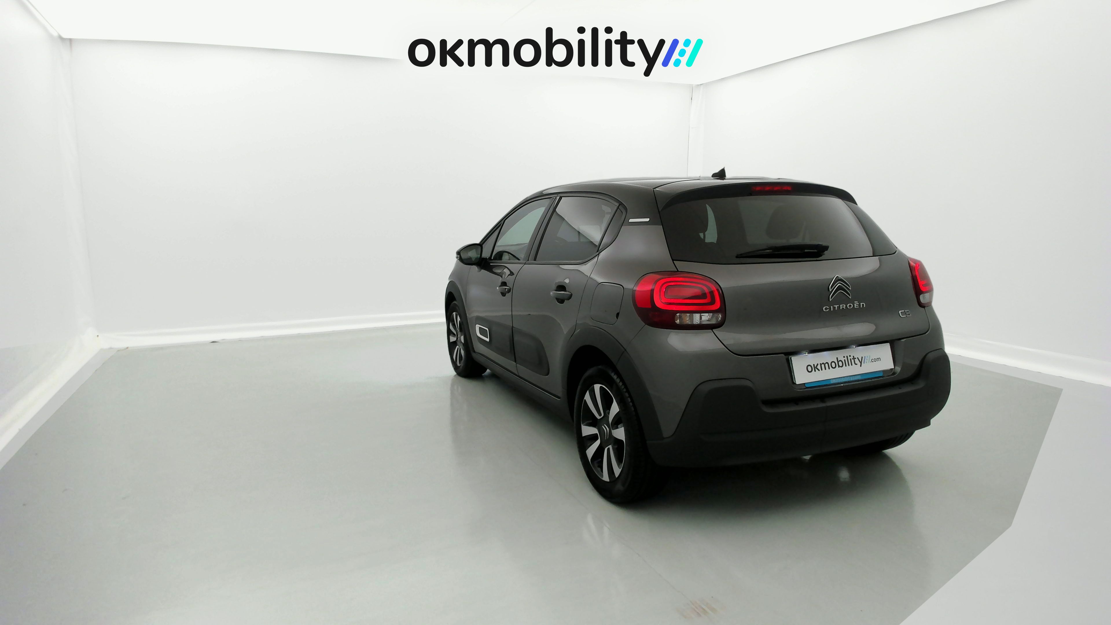 citroen c3 origin max 1.2 PURETECH 83 2024 gris platino / negro 9
