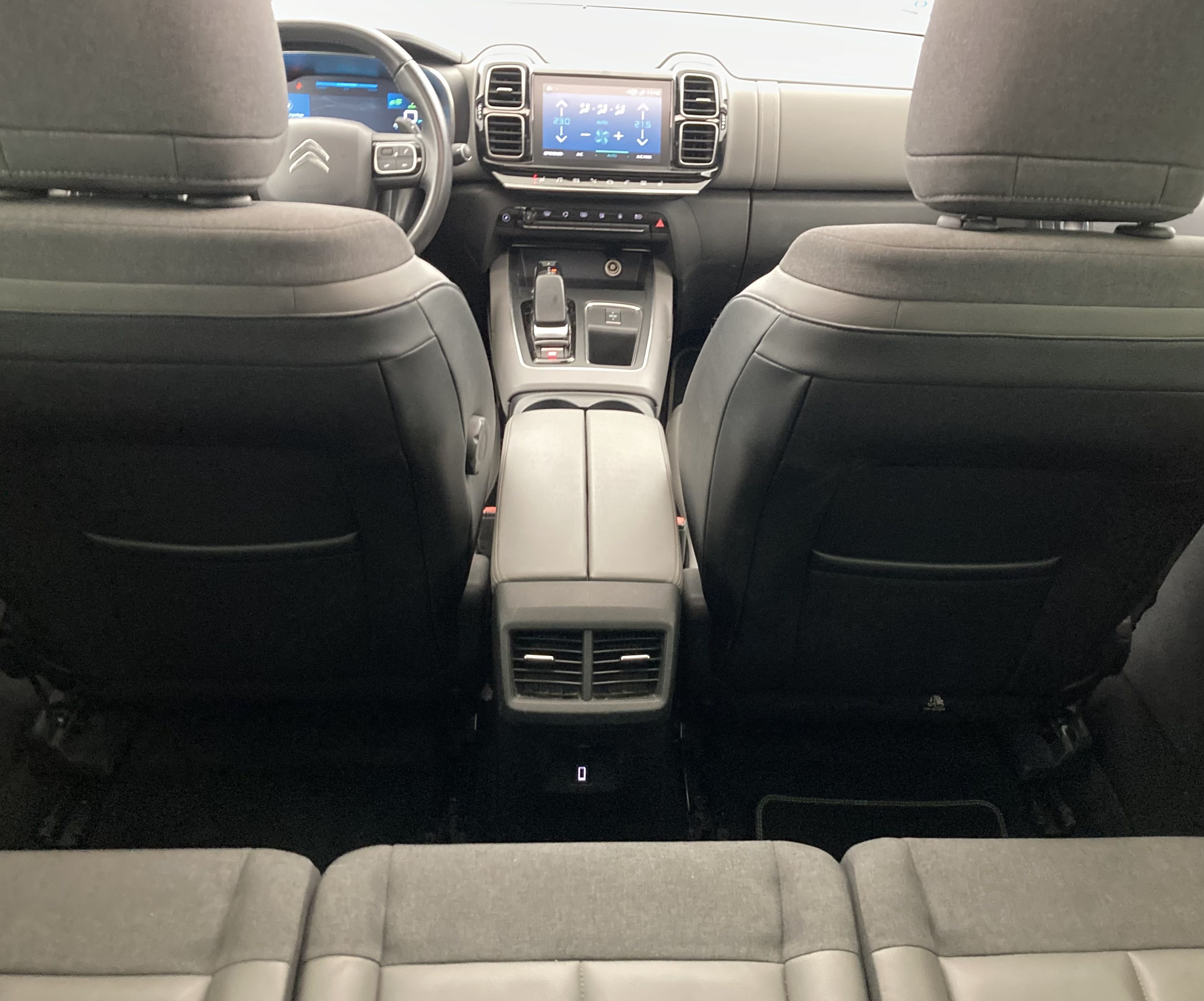 citroen c5 aircross shine 1.6 PURETECH HYBRID 225 E-EAT 2022 gris acier / negro 24