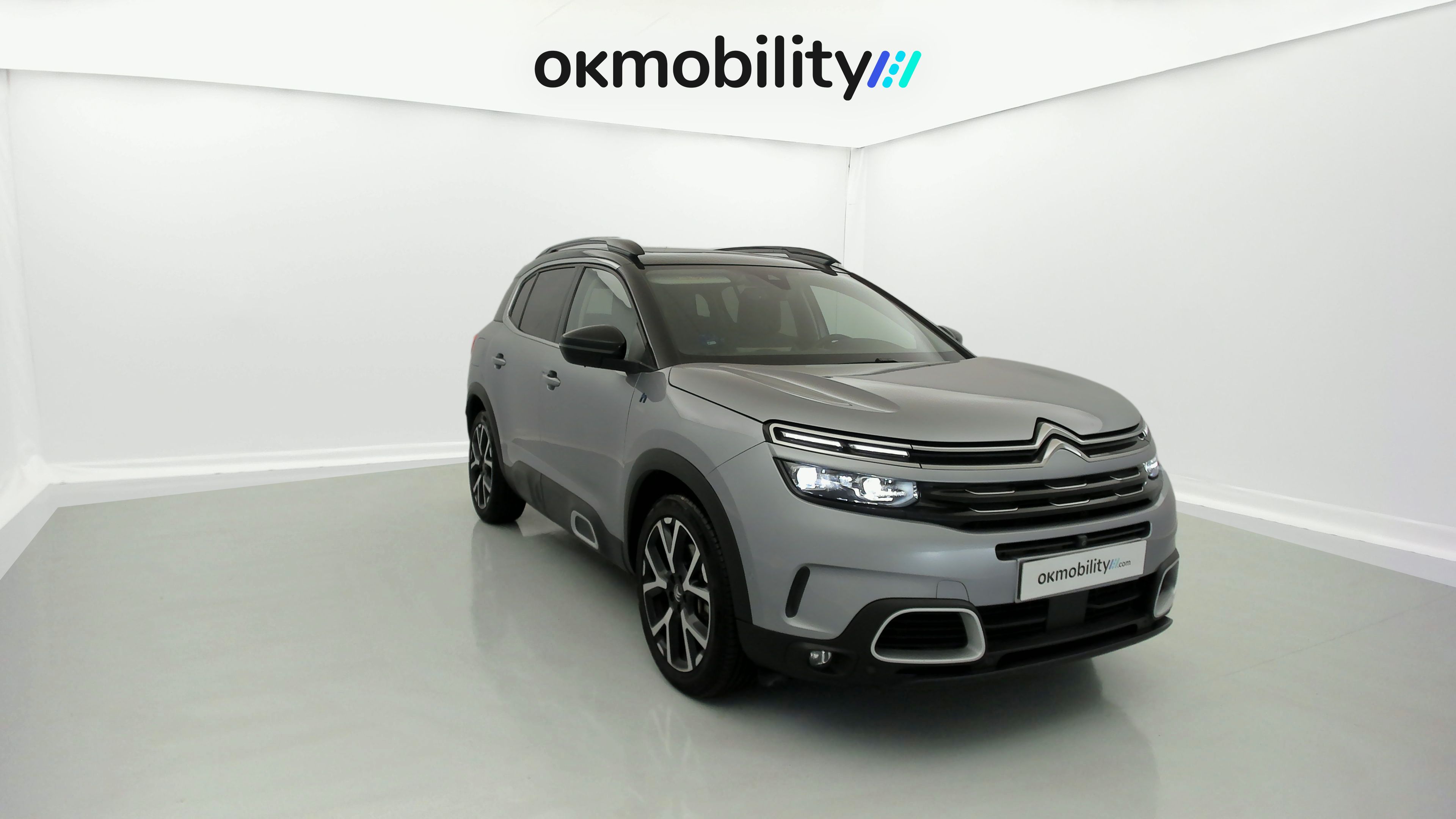 citroen c5 aircross shine 1.6 PURETECH HYBRID 225 E-EAT 2022 gris acier / negro 4