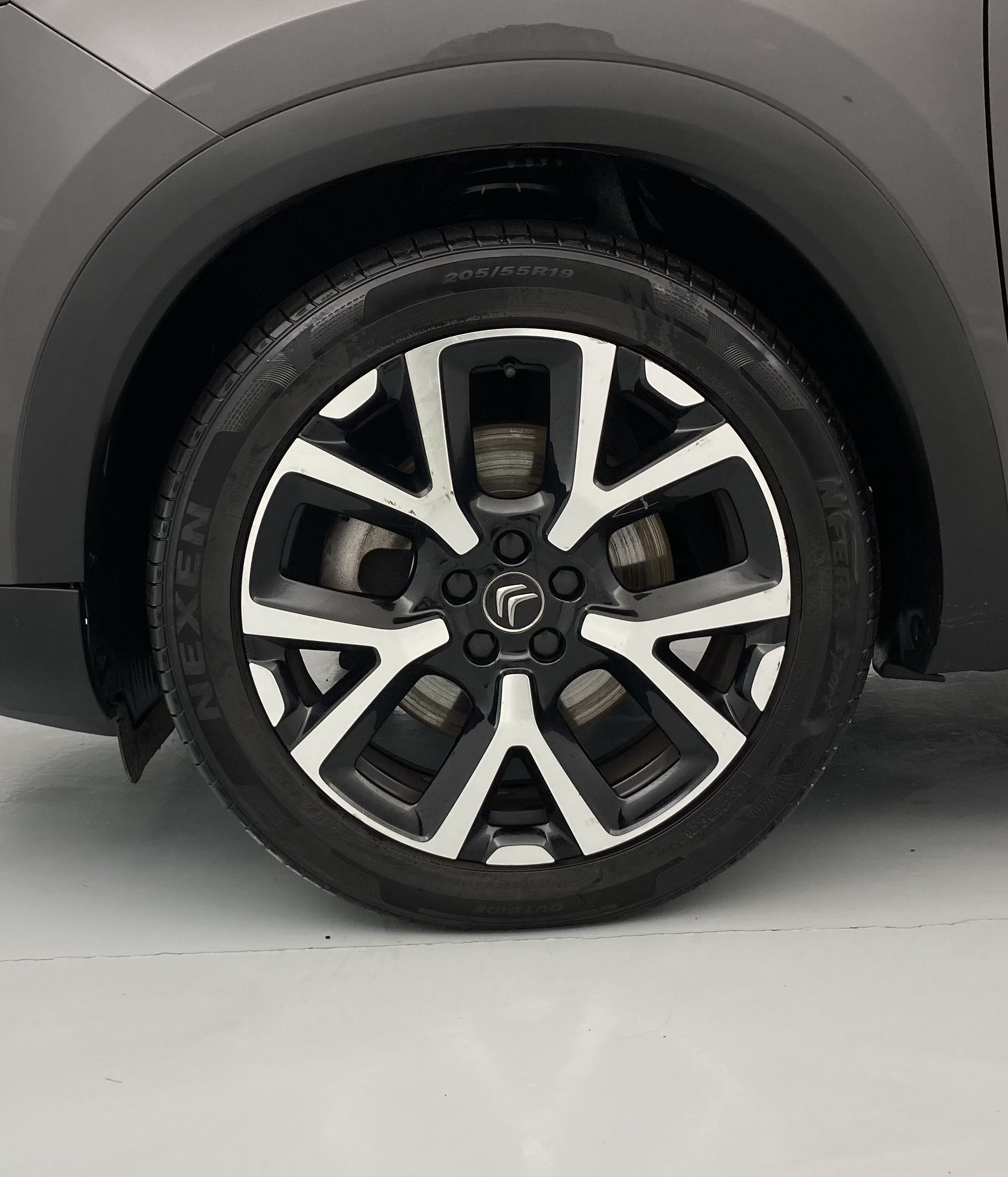 citroen c5 aircross shine 1.6 PURETECH HYBRID 225 E-EAT 2022 gris platino / negro 32