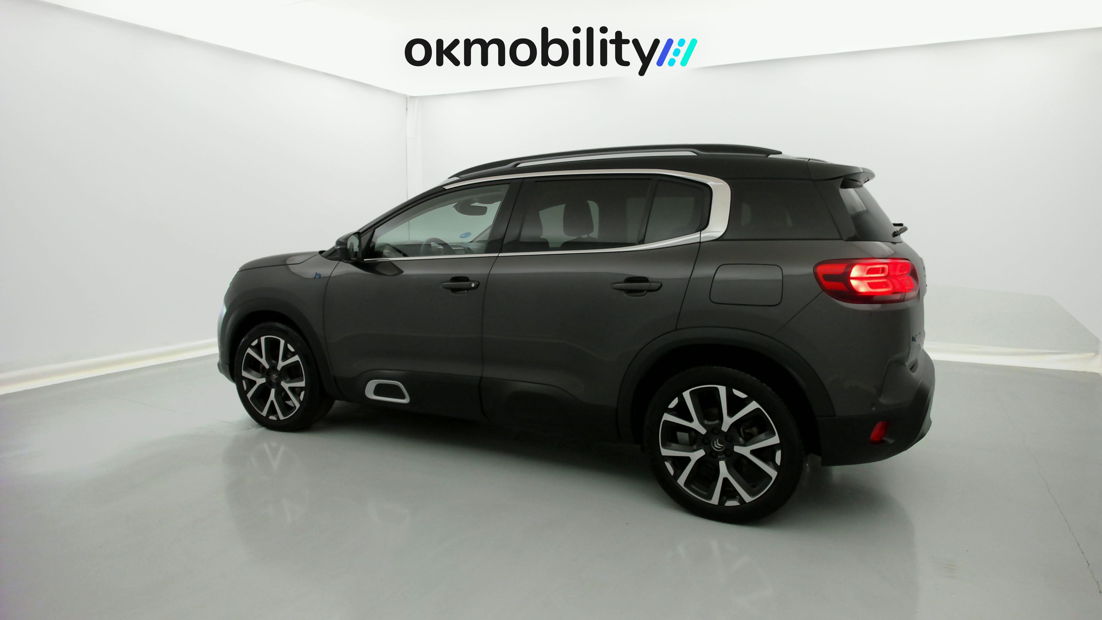 citroen c5 aircross shine 1.6 PURETECH HYBRID 225 E-EAT 2022 gris platino / negro 10
