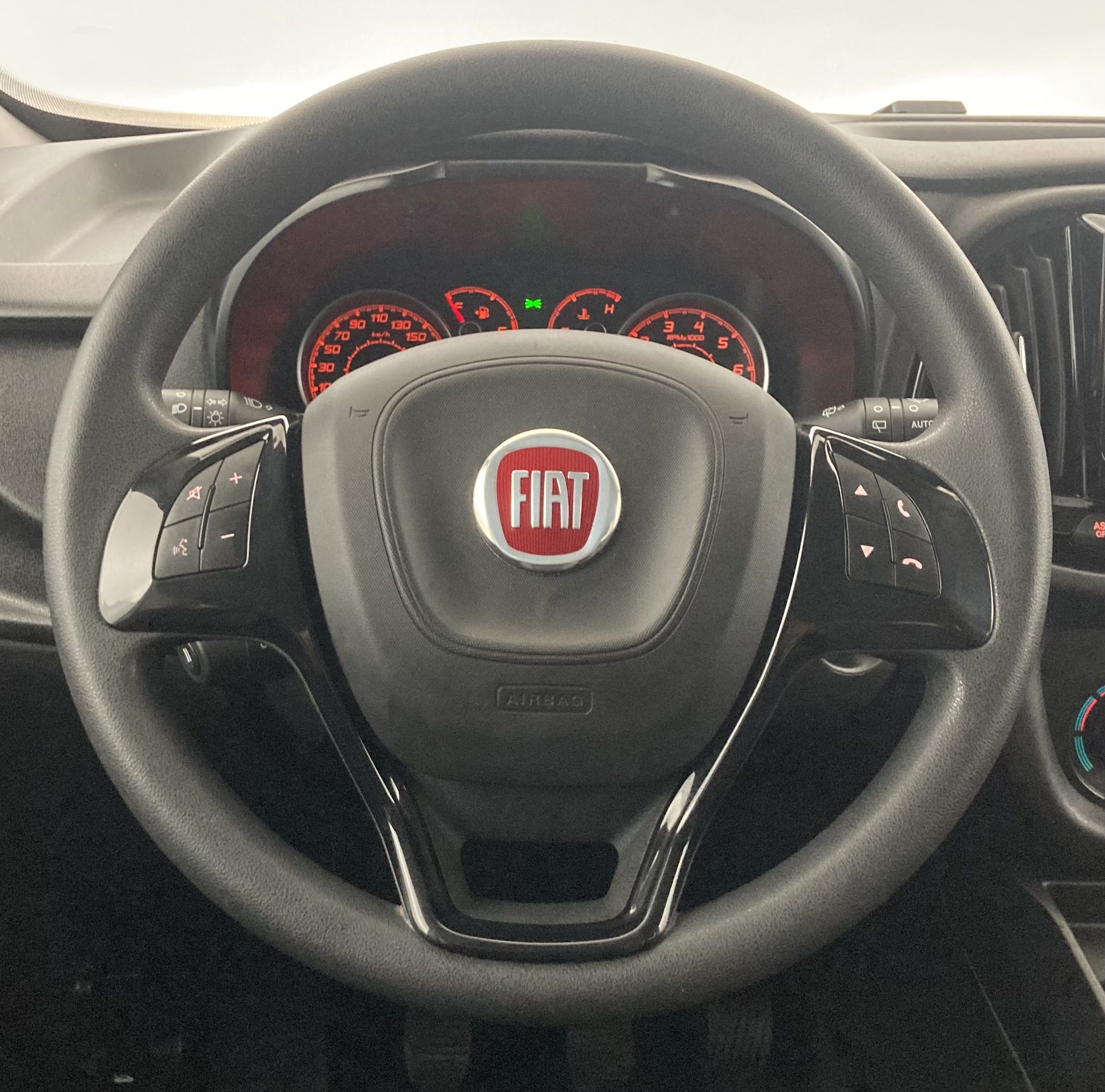 fiat doblo kombi sx n1 l1h1 1.6 MULTIJET 120 2023 gris oscuro 21