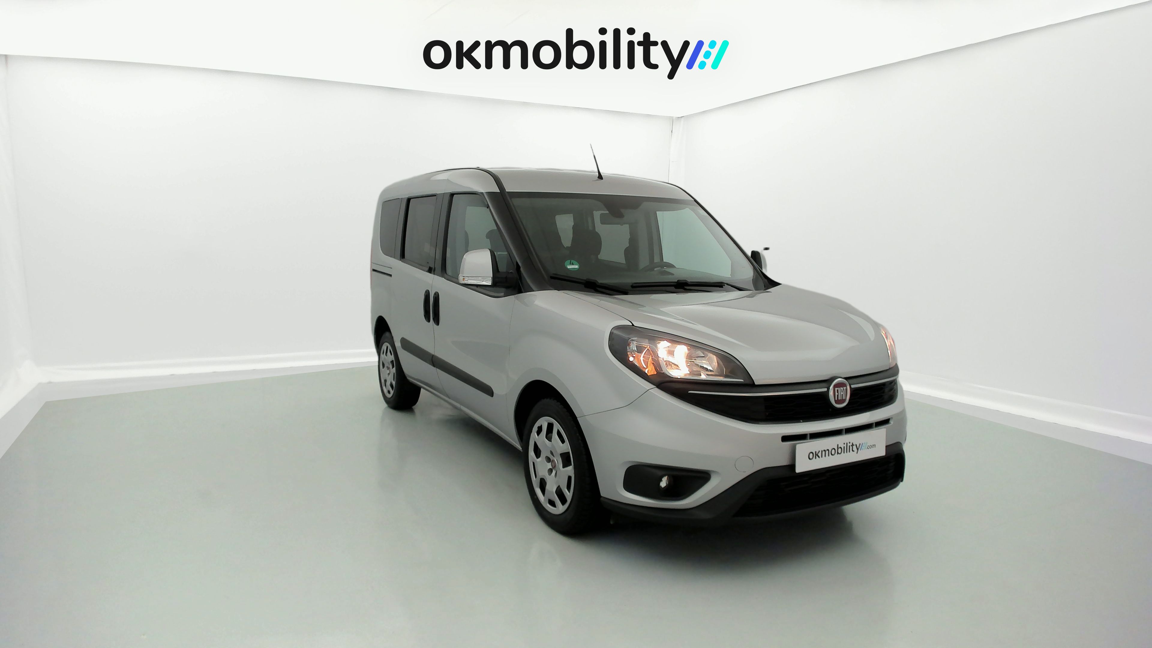 fiat doblo kombi sx n1 l1h1 1.6 MULTIJET 120 2023 gris oscuro 4