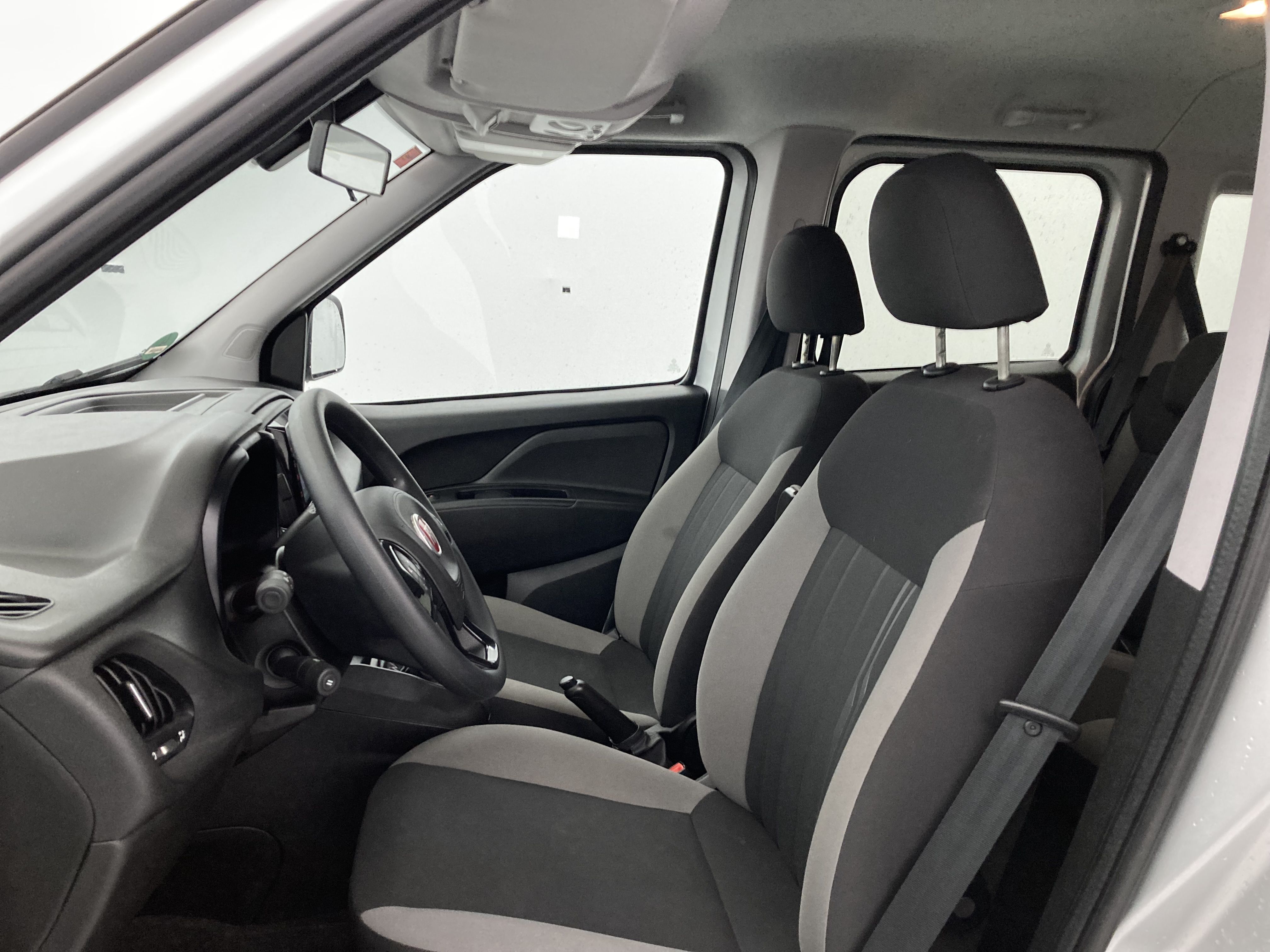 fiat doblo kombi sx n1 l1h1 1.6 MULTIJET 120 2023 gris oscuro 23