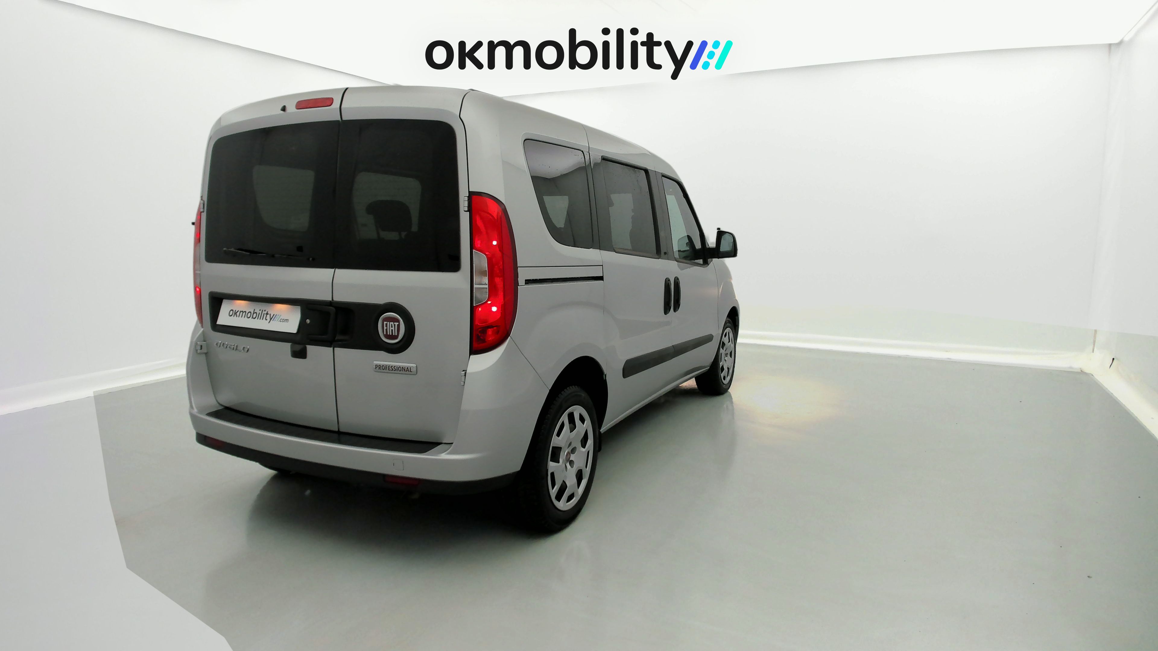 fiat doblo kombi sx n1 l1h1 1.6 MULTIJET 120 2023 gris oscuro 12