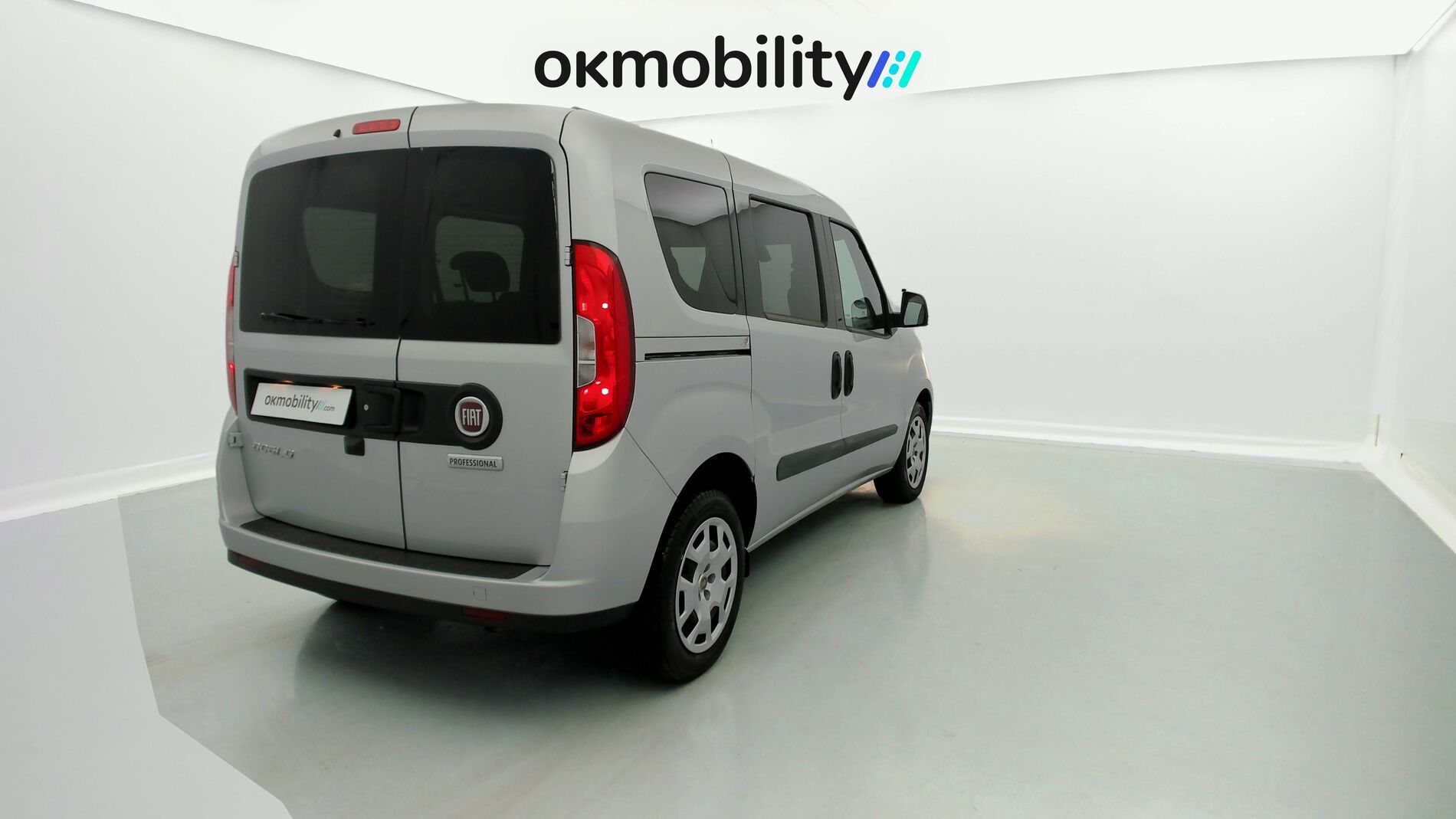 fiat doblo kombi sx n1 l1h1 1.6 MULTIJET 120 2023 gris oscuro 11
