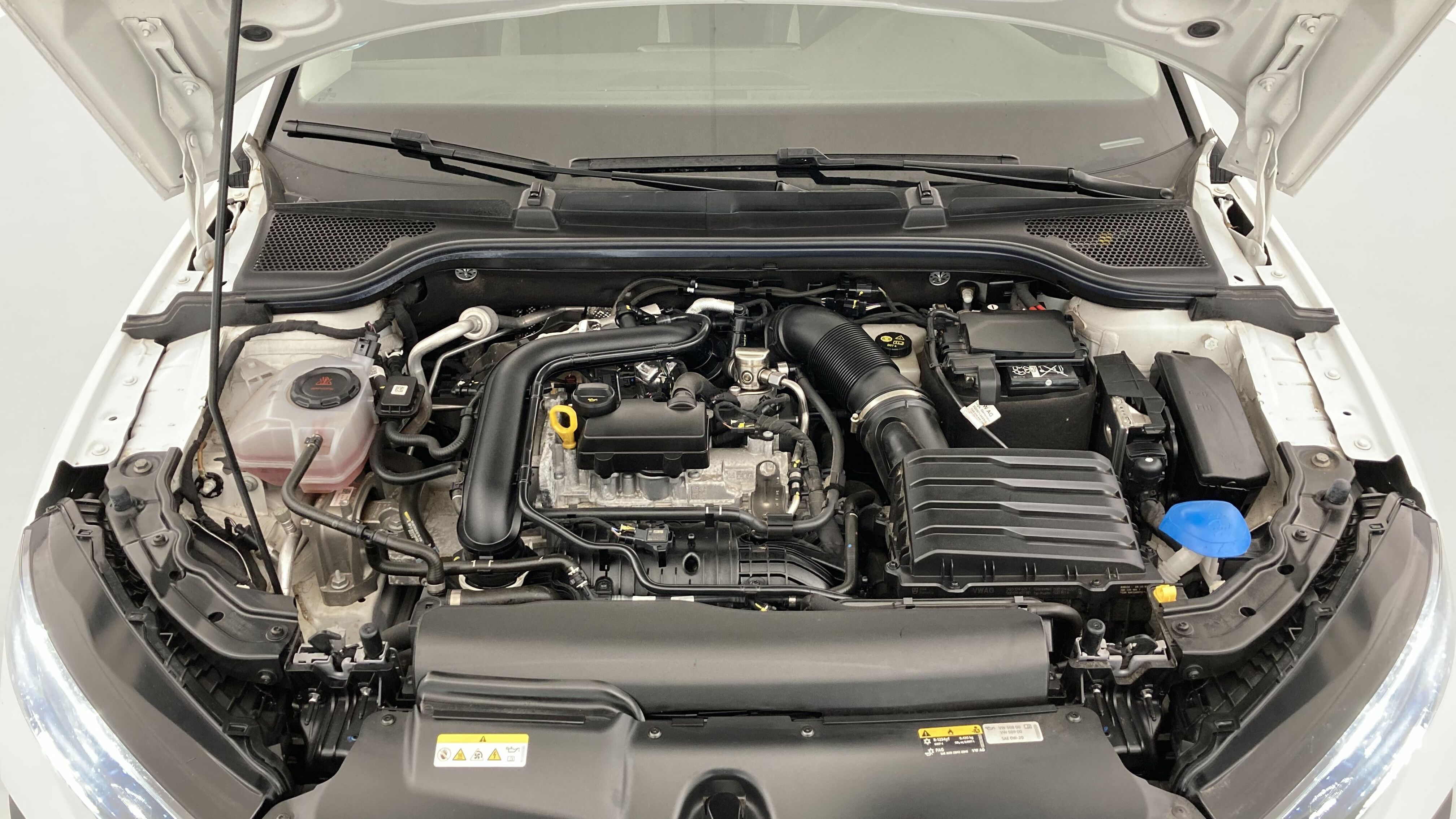 skoda scala selection 1.0 TSI 115 2024 blanco glaciar 24