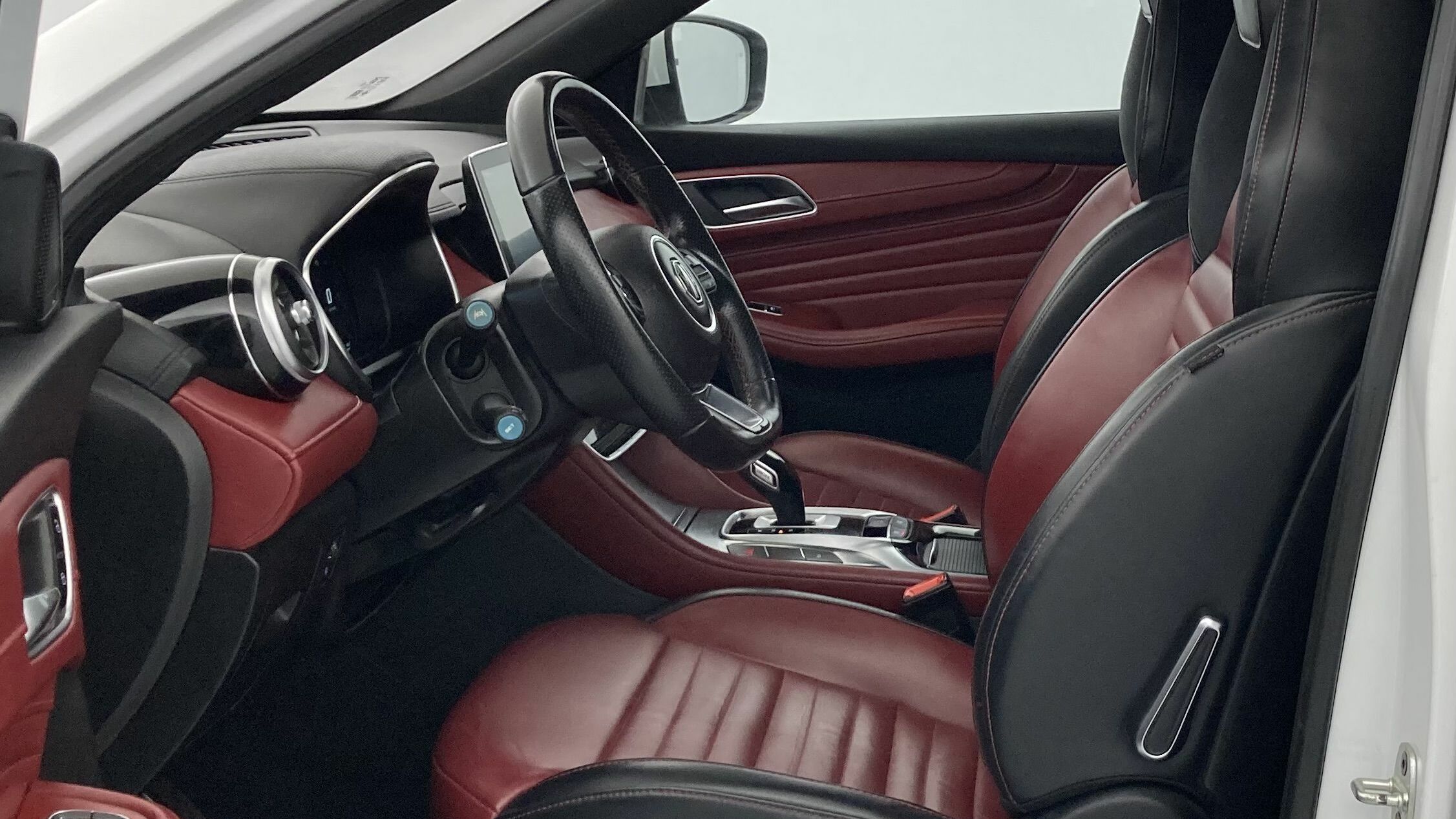 mg ehs phev exclusive 1.5 T-GDI 258 PHEV 2022 dover white 14