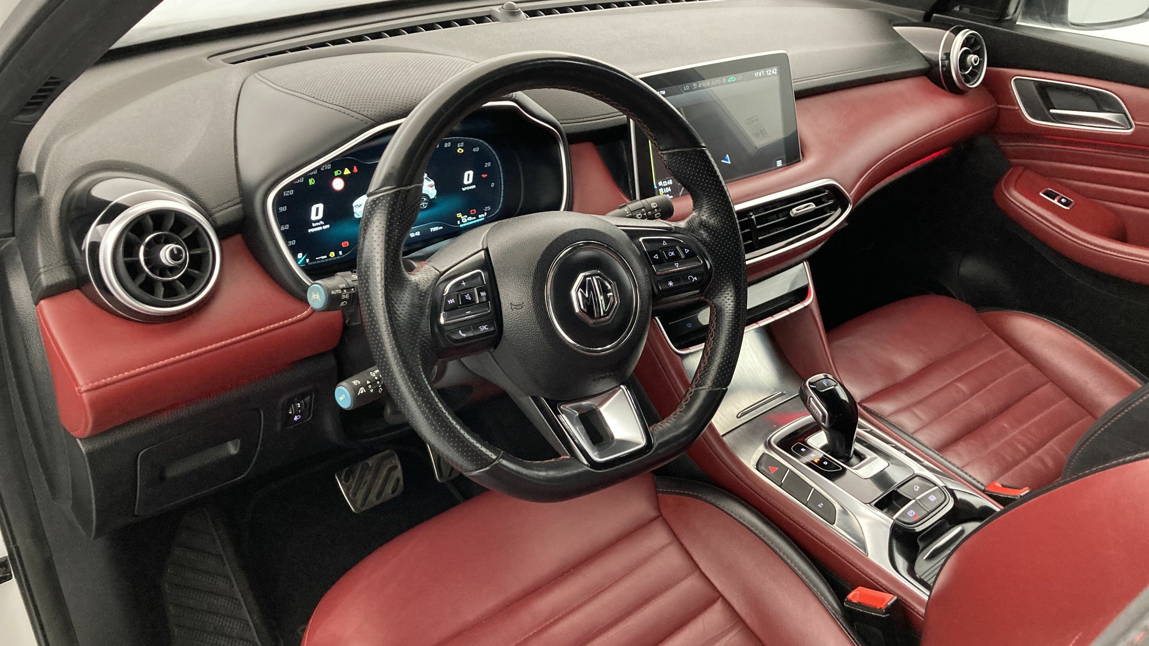 mg ehs phev exclusive 1.5 T-GDI 258 PHEV 2022 dover white 15