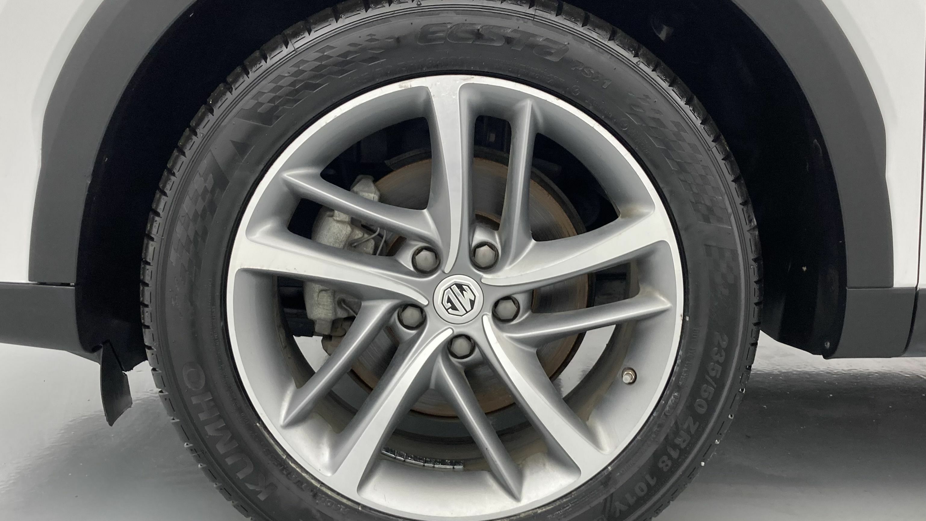 mg ehs phev exclusive 1.5 T-GDI 258 PHEV 2022 dover white 27