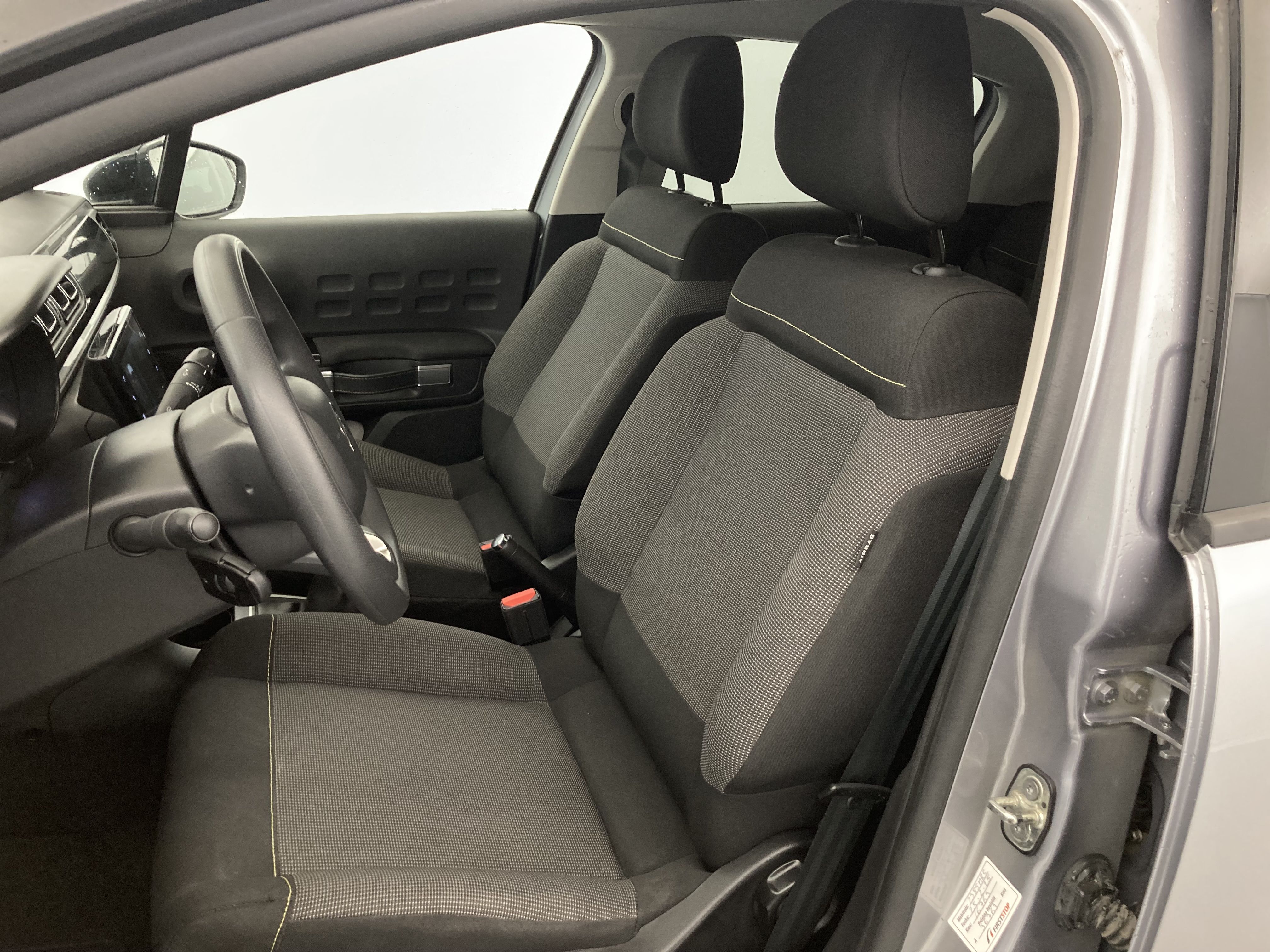 citroen c3 origin max 1.2 PURETECH 83 2024 gris acero / negro 22