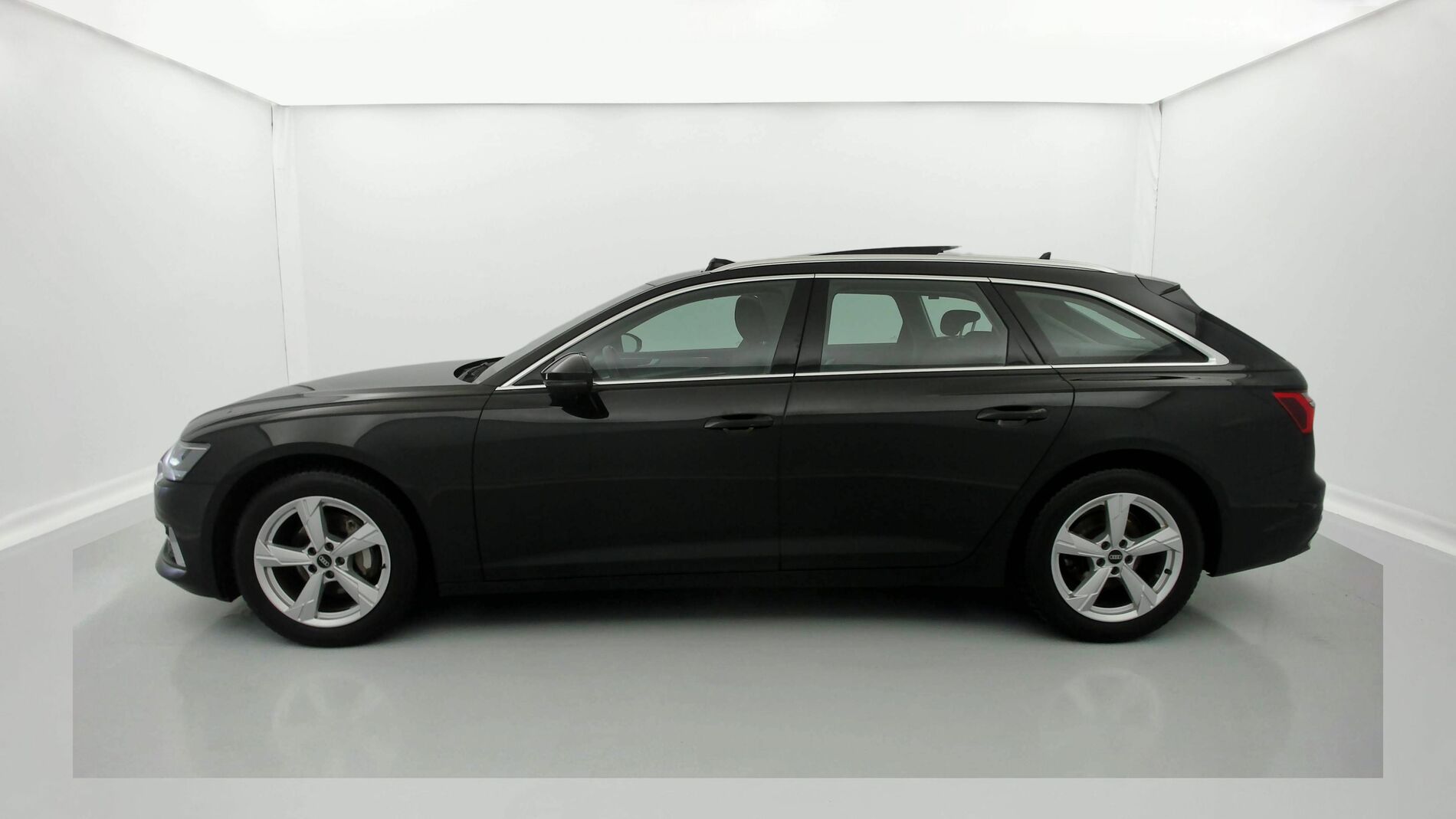 audi a6 avant business 40 TDI 204 STRONIC 2022 negro mitos metalizado 7