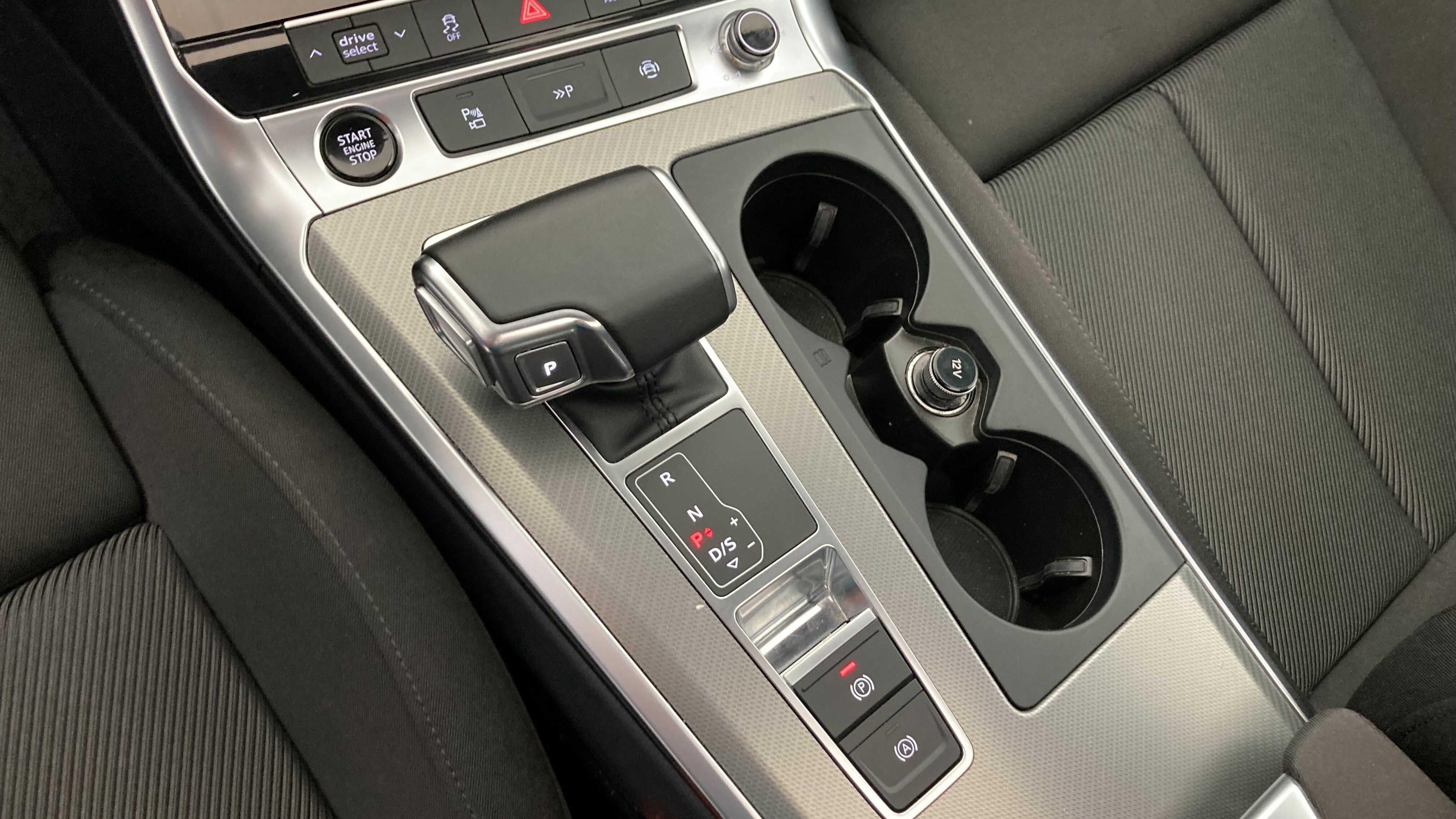 audi a6 avant business 40 TDI 204 STRONIC 2022 negro mitos metalizado 20