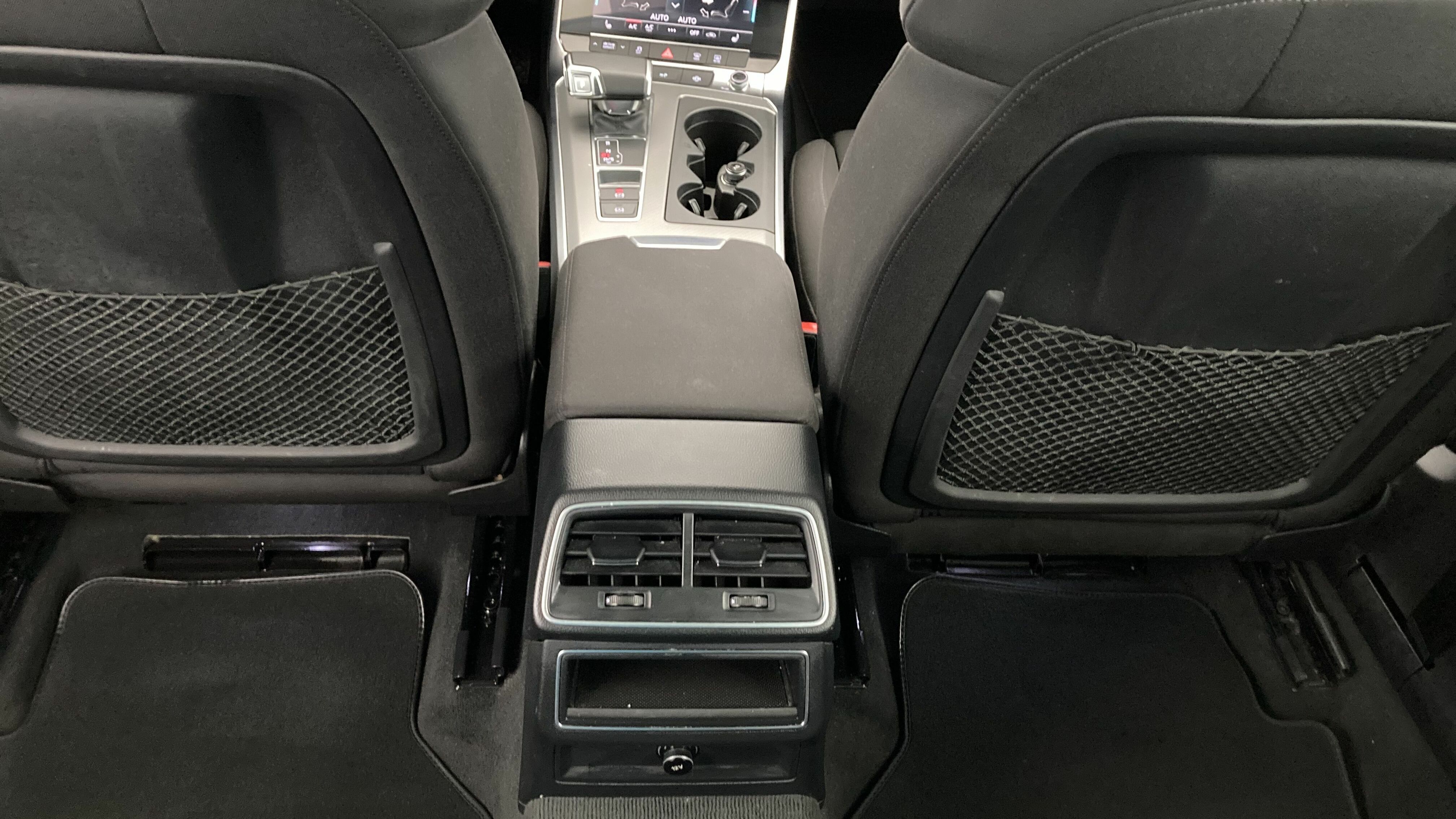 audi a6 avant business 40 TDI 204 STRONIC 2022 negro mitos metalizado 22