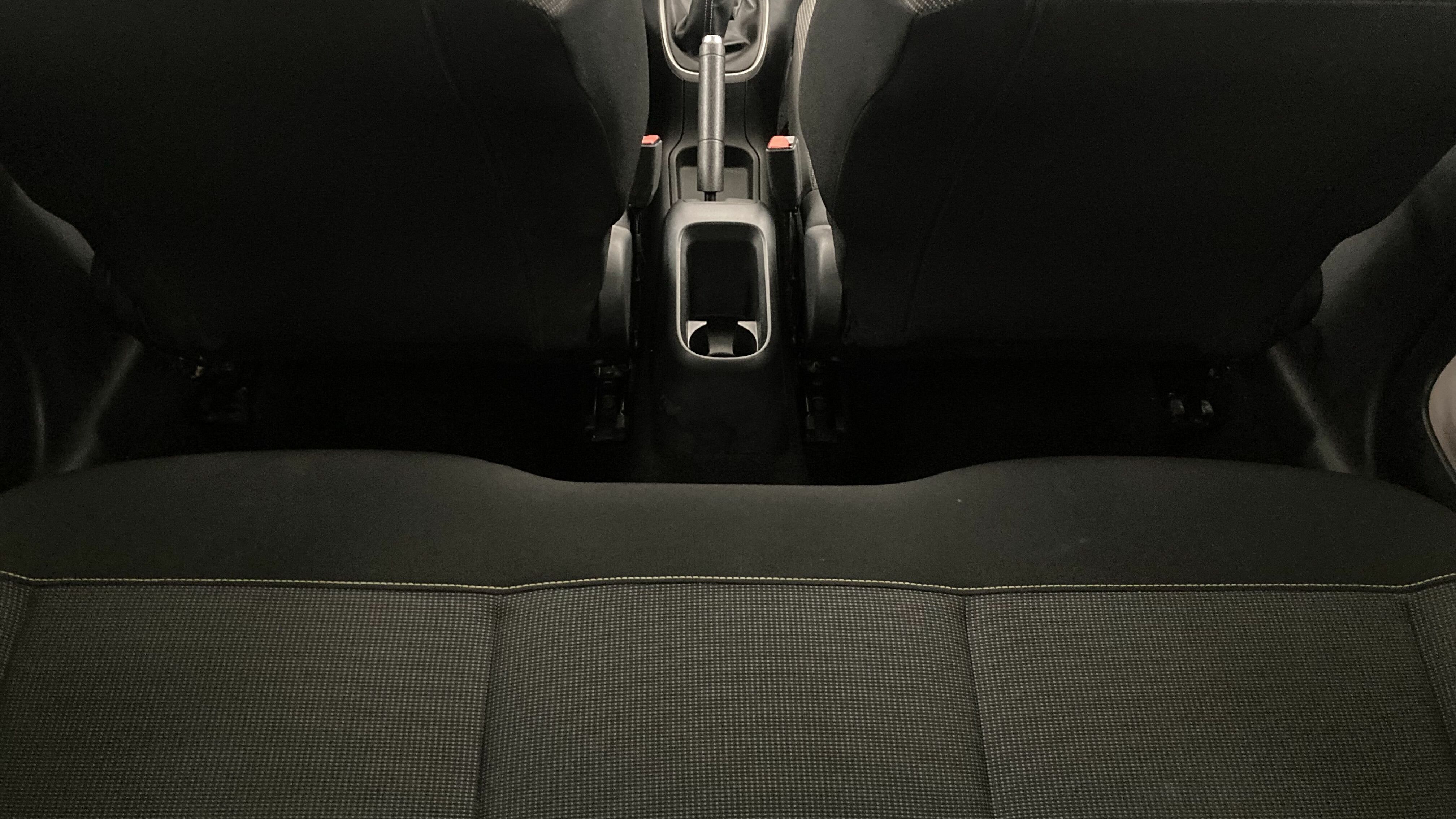 citroen c3 origin max 1.2 PURETECH 83 2024 negro perla nera / blanco 21