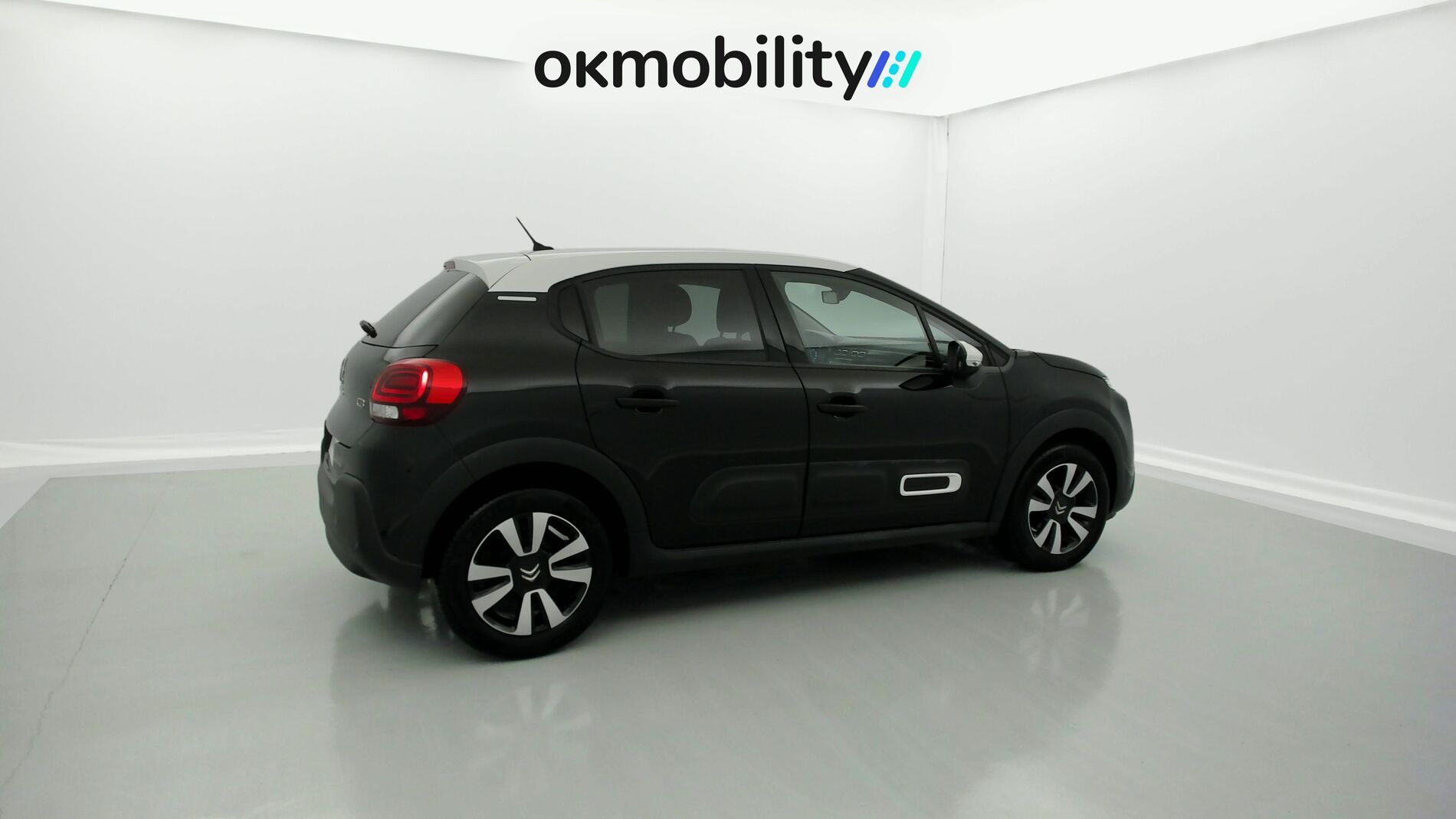 citroen c3 origin max 1.2 PURETECH 83 2024 negro perla nera / blanco 11