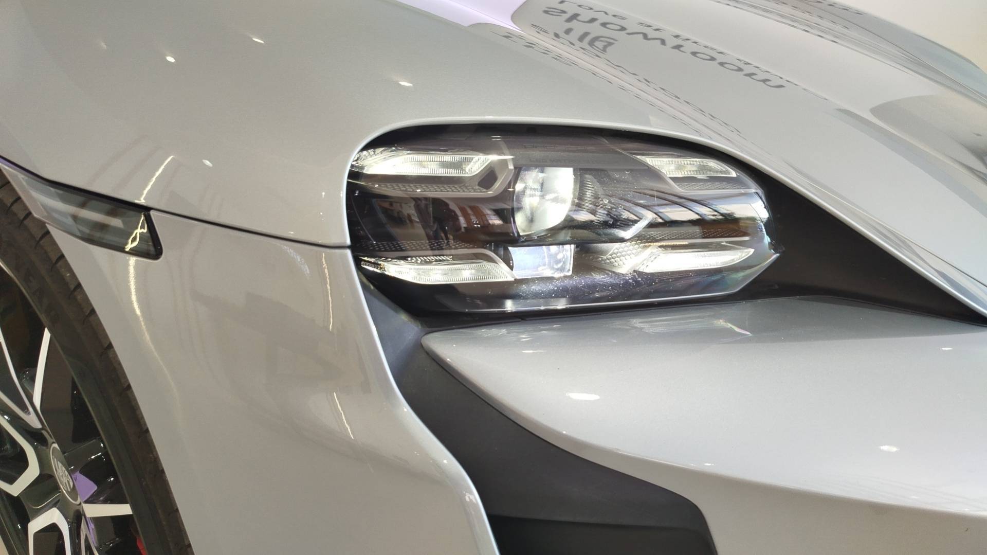 porsche taycan 4s nv 79.2KWH - 530 2023 plata dolomita metalizado 25