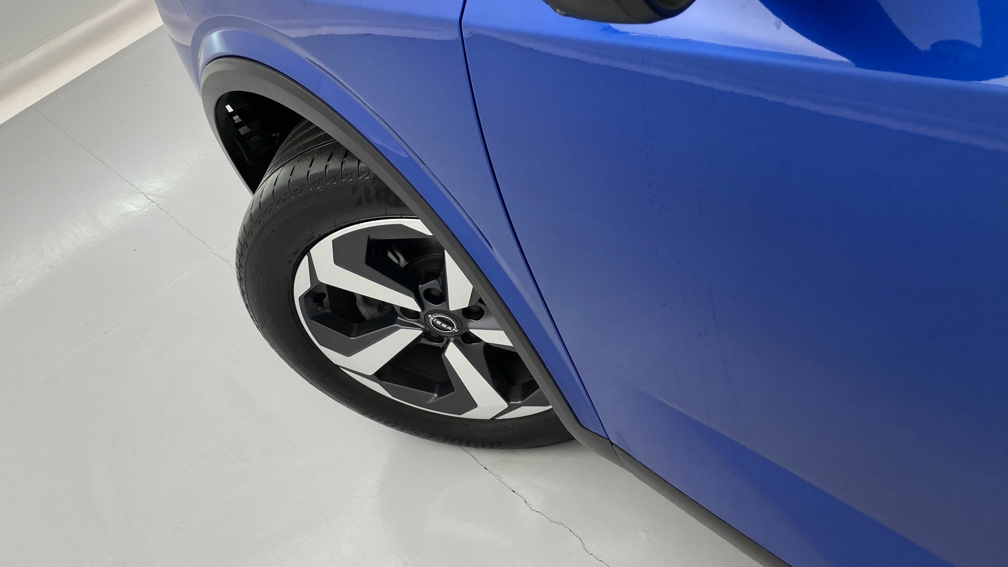 nissan qashqai n-connecta 1.3 DIG-T 140 MHEV 2024 magnetic blue / negro 29