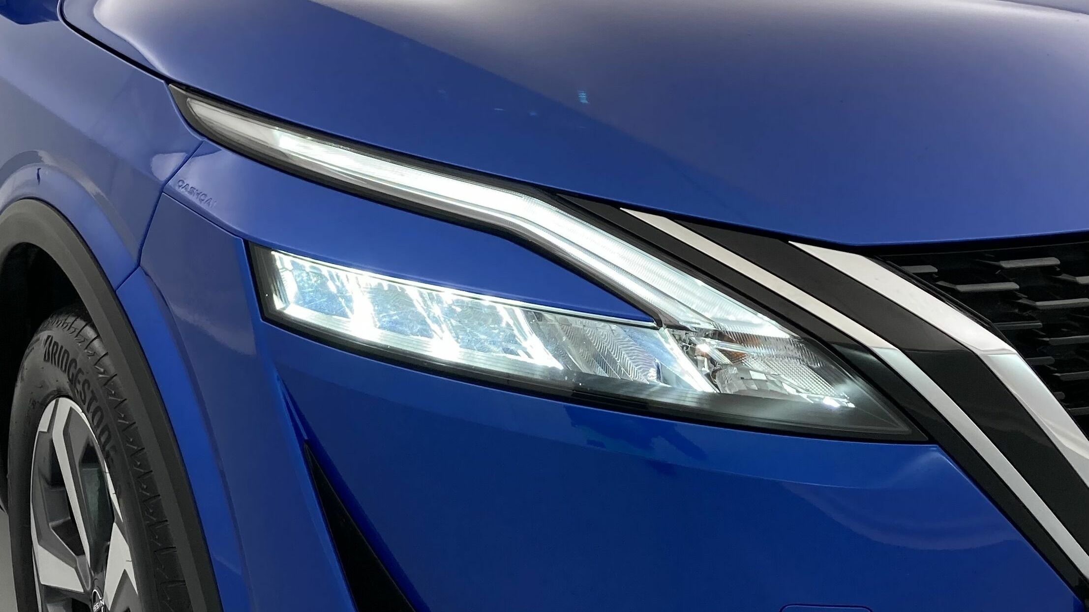 nissan qashqai n-connecta 1.3 DIG-T 140 MHEV 2024 magnetic blue / negro 30