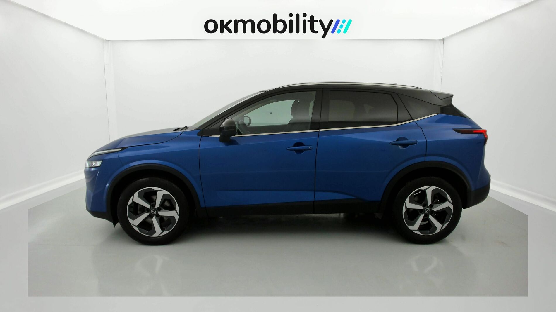 nissan qashqai n-connecta 1.3 DIG-T 140 MHEV 2024 magnetic blue / negro 8