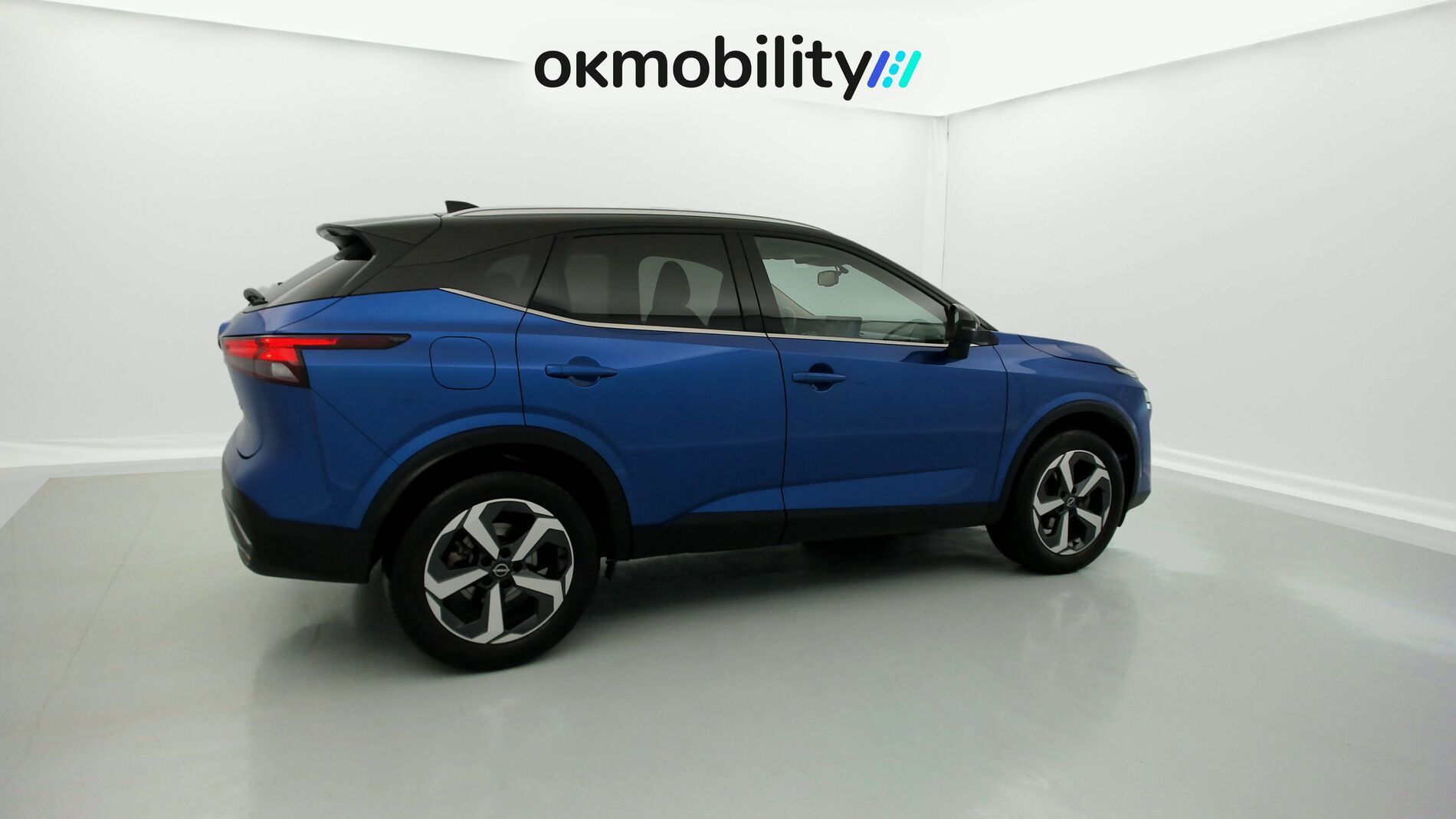 nissan qashqai n-connecta 1.3 DIG-T 140 MHEV 2024 magnetic blue / negro 13