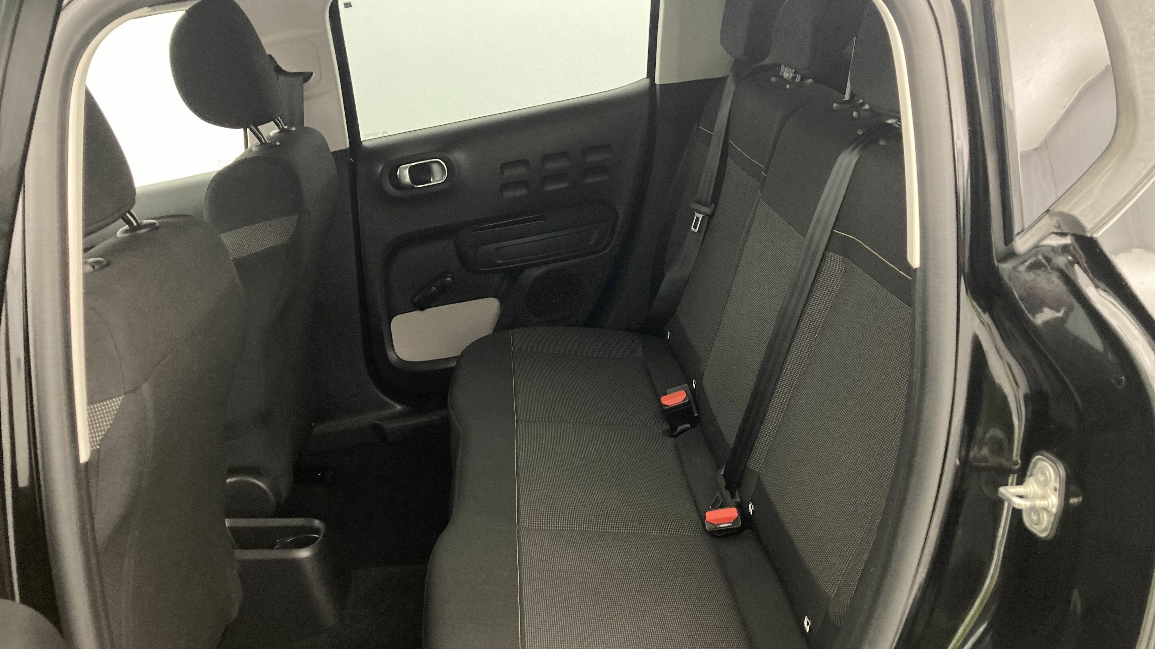 citroen c3 origin max 1.2 PURETECH 83 2024 negro perla nera / blanco 21