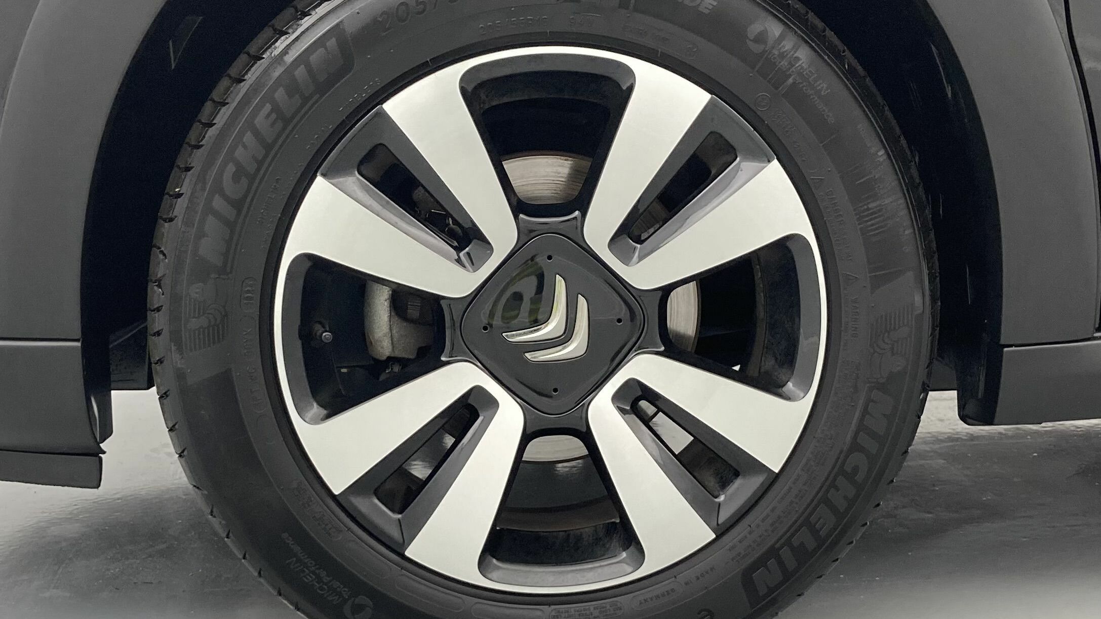 citroen c3 origin max 1.2 PURETECH 83 2024 negro perla nera / blanco 27