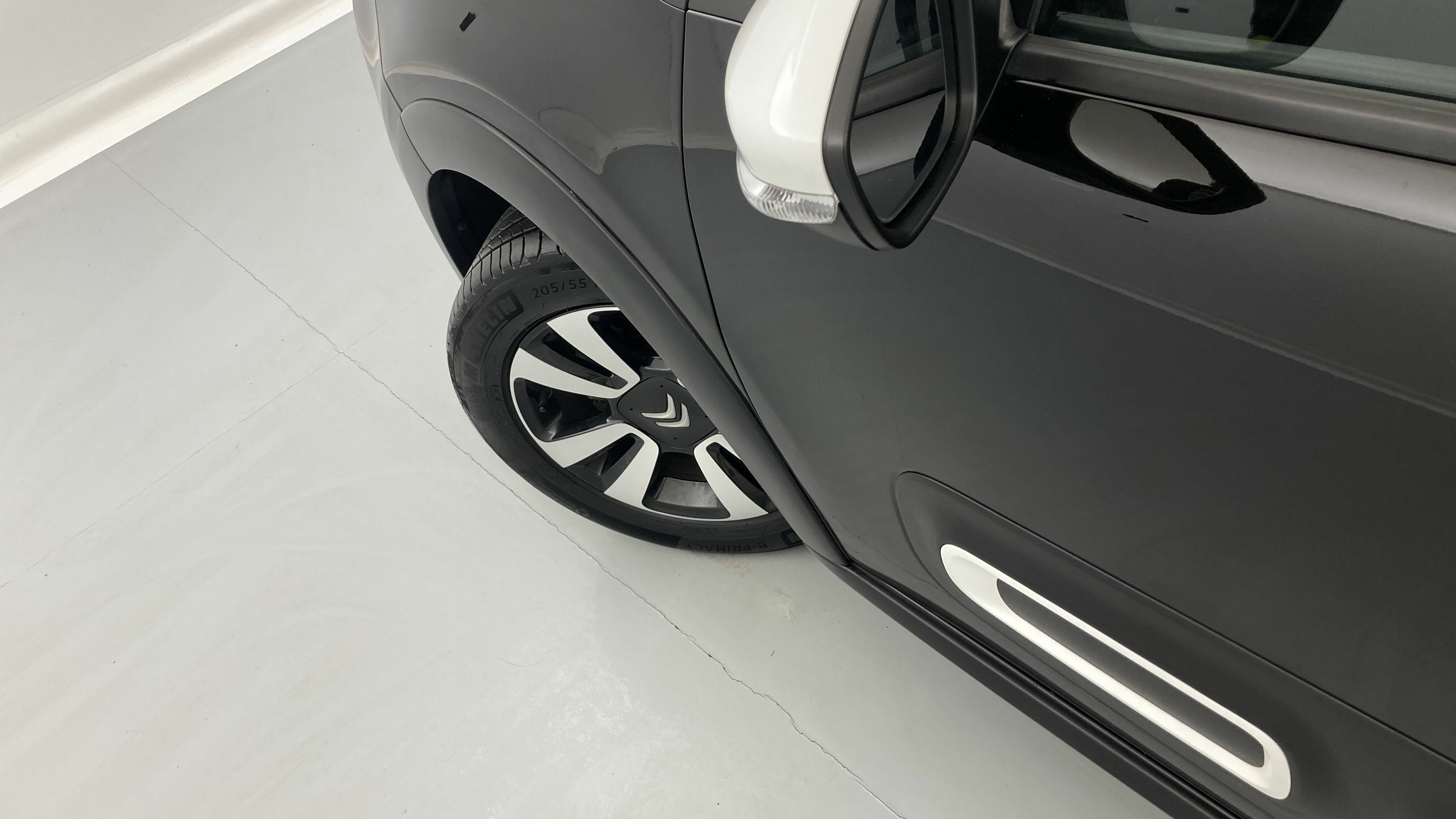 citroen c3 origin max 1.2 PURETECH 83 2024 negro perla nera / blanco 28