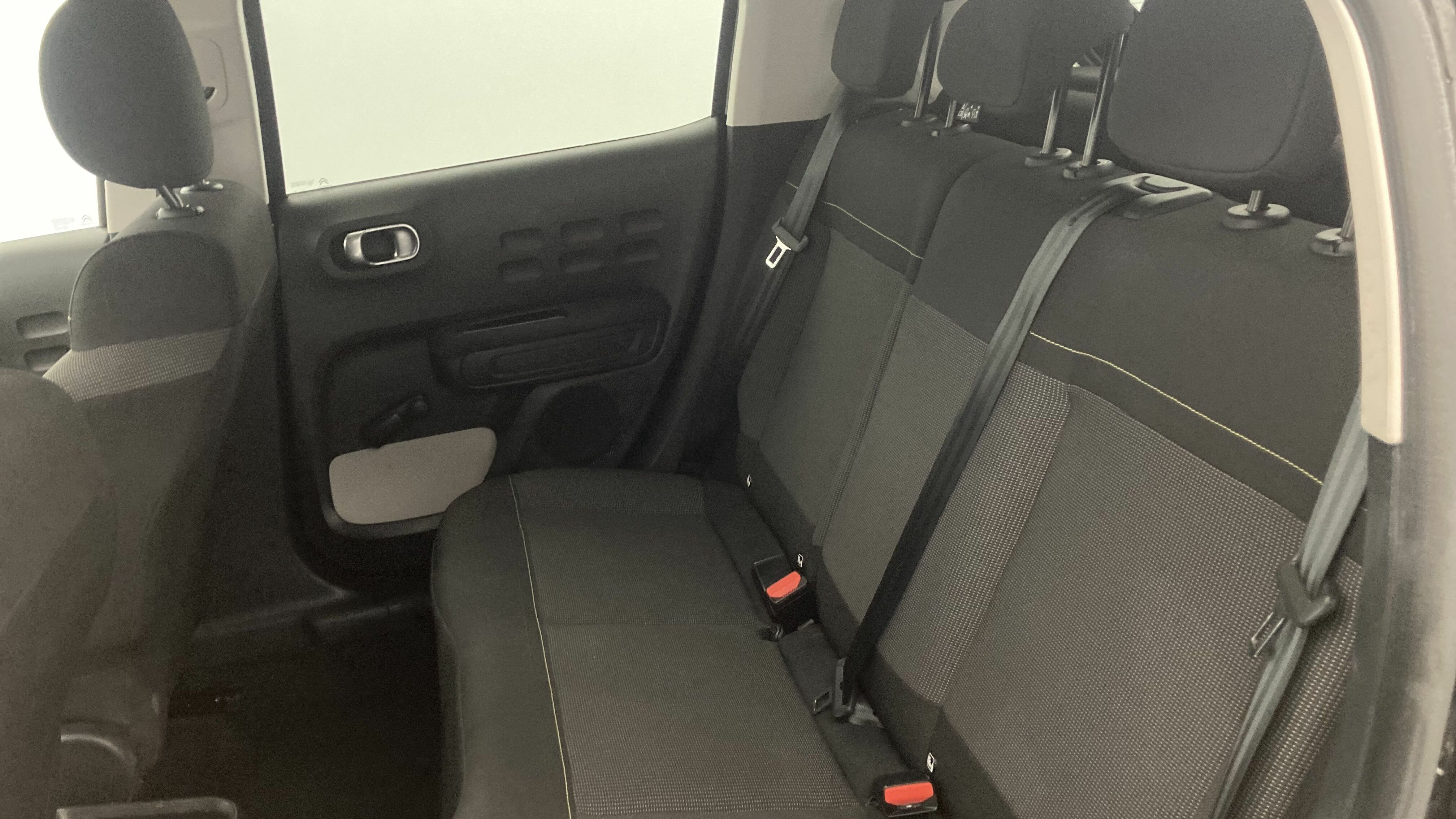 citroen c3 origin max 1.2 PURETECH 83 2024 negro perla nera / blanco 21