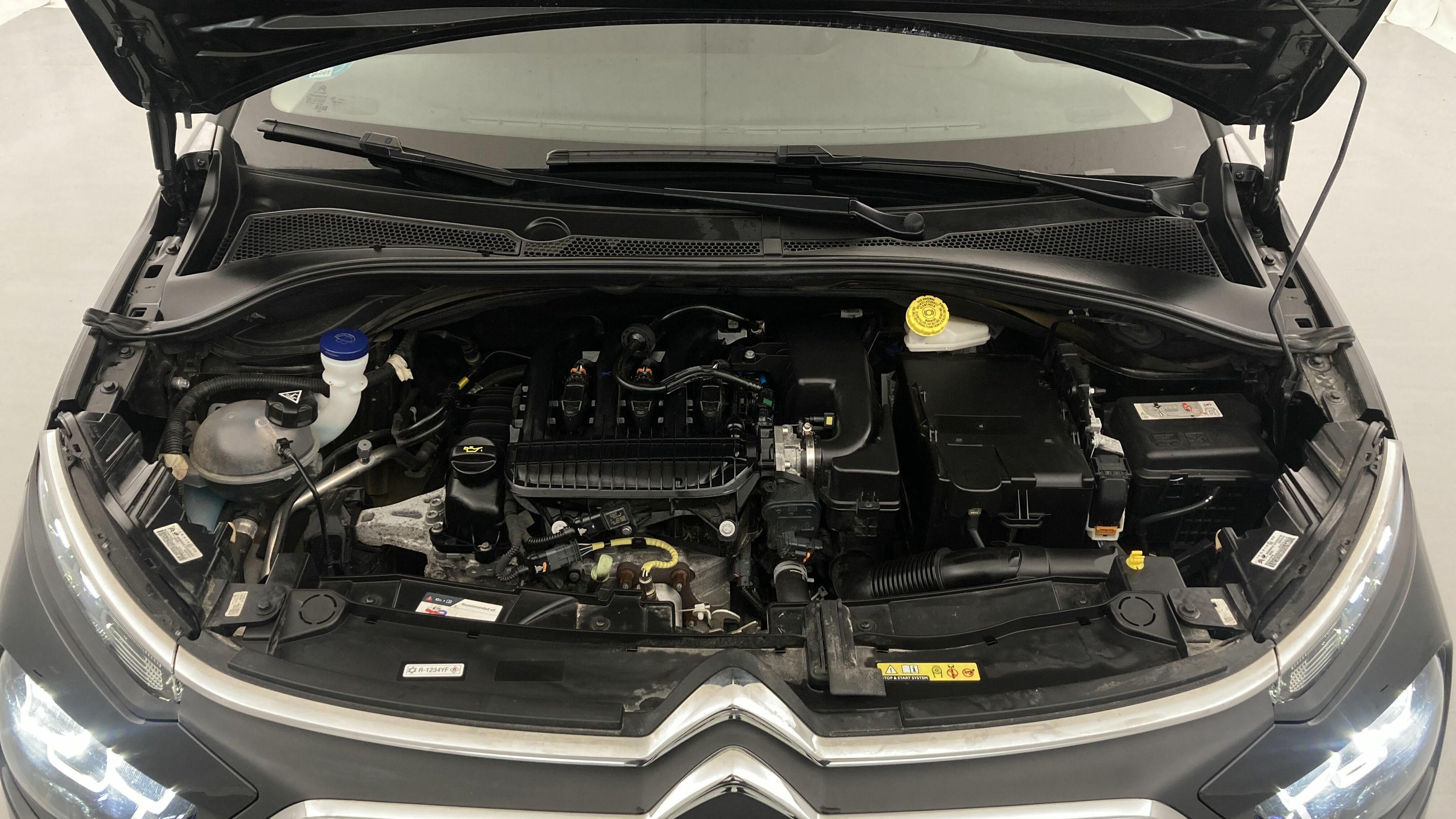 citroen c3 origin max 1.2 PURETECH 83 2024 negro perla nera / blanco 25