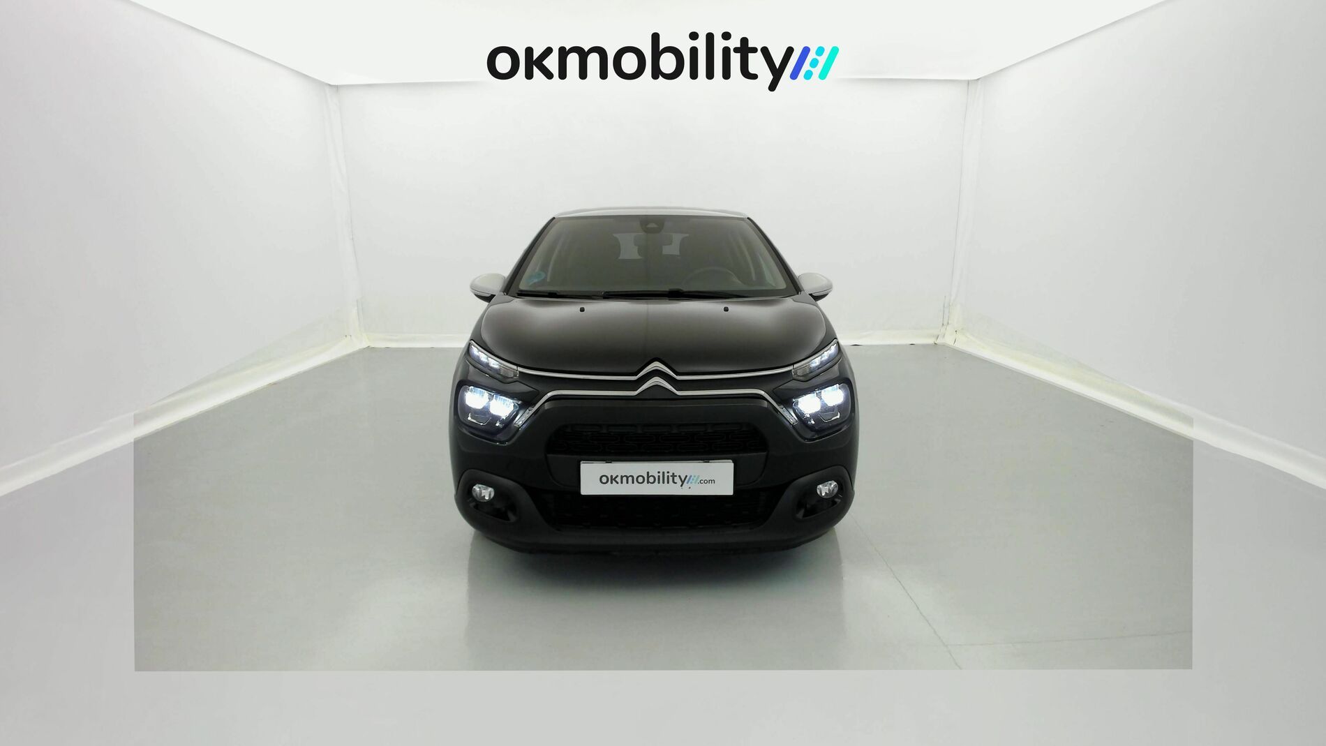 citroen c3 origin max 1.2 PURETECH 83 2024 negro perla nera / blanco 4