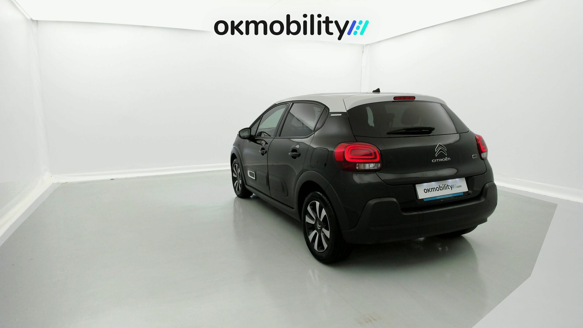 citroen c3 origin max 1.2 PURETECH 83 2024 negro perla nera / blanco 9