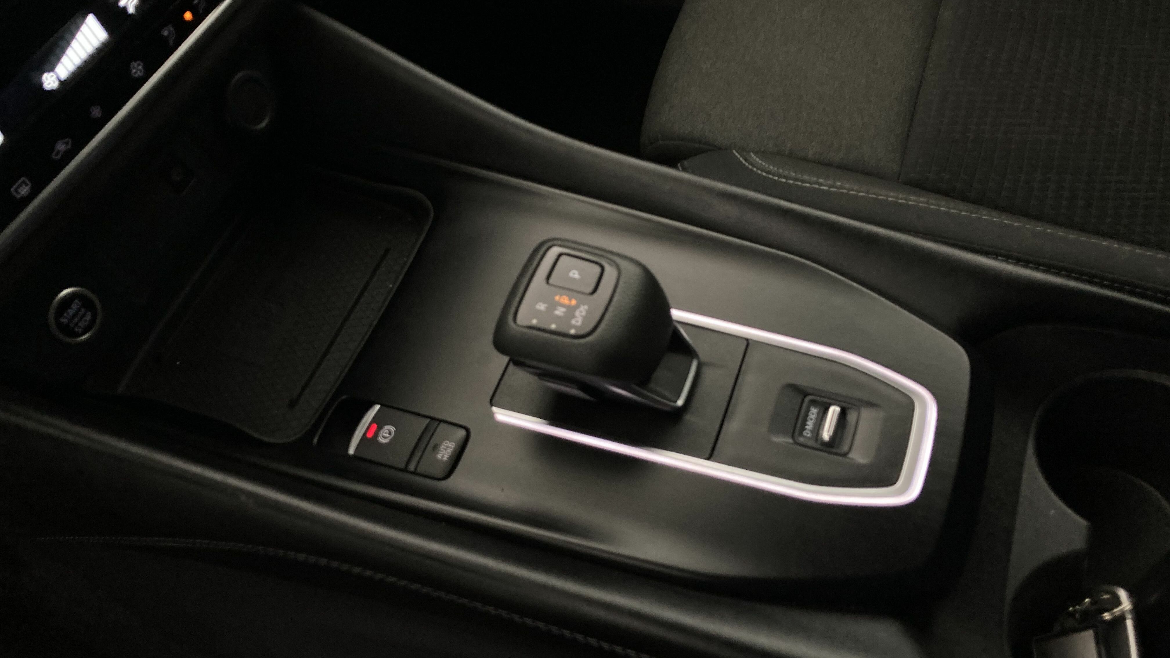 nissan qashqai n-connecta 1.3 DIG-T MHEV 158 XTRONIC 2024 blanco perlado 21