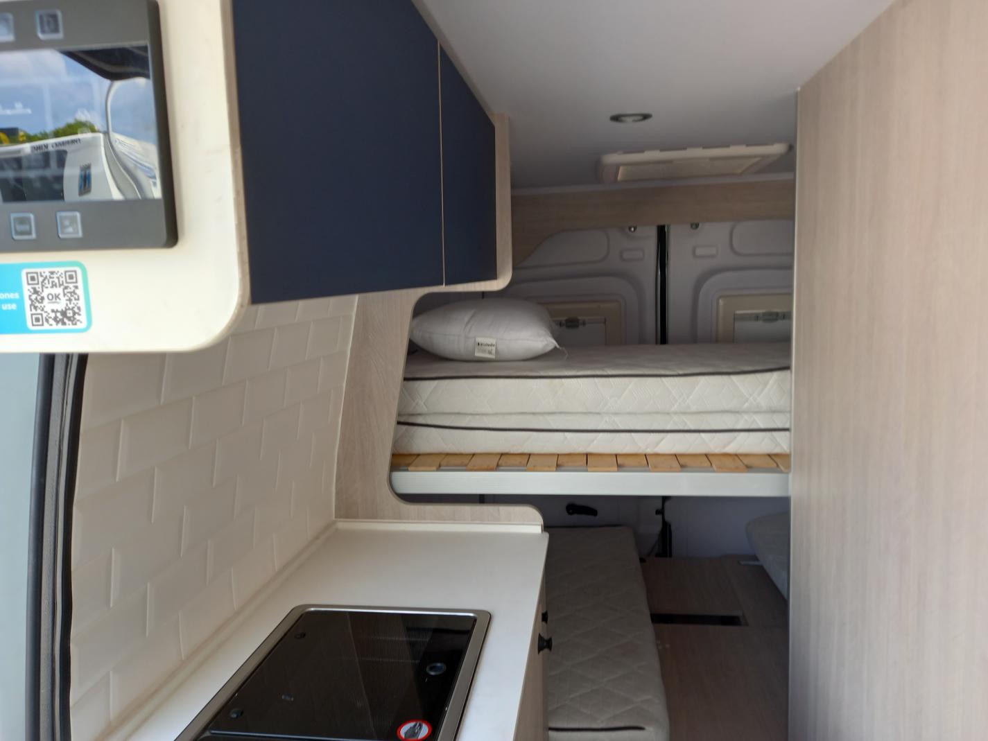 iveco daily camper camper 2.3 MJET 156CV HI MATIC 2022 blanco 15